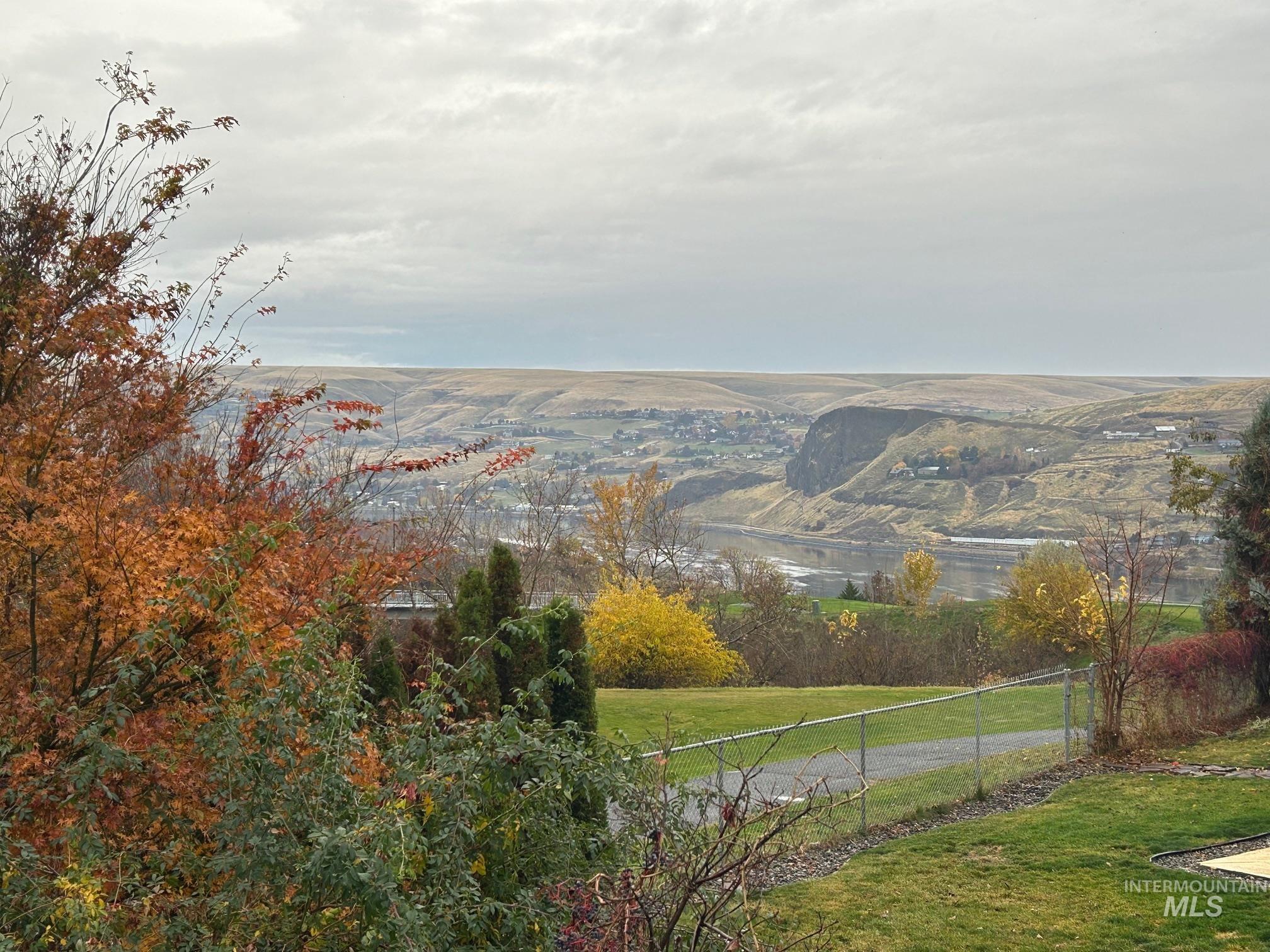 3590 Country Club Drive, Lewiston, Idaho 83501, 4 Bedrooms, 3 Bathrooms, Residential For Sale, Price $500,000, 98967983