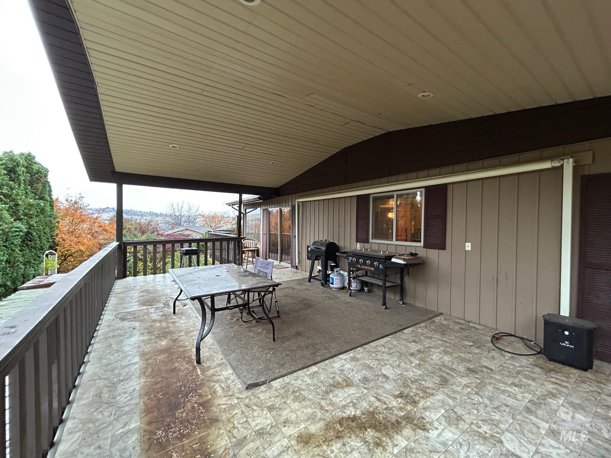 3590 Country Club Drive, Lewiston, Idaho 83501, 4 Bedrooms, 3 Bathrooms, Residential For Sale, Price $500,000, 98967983