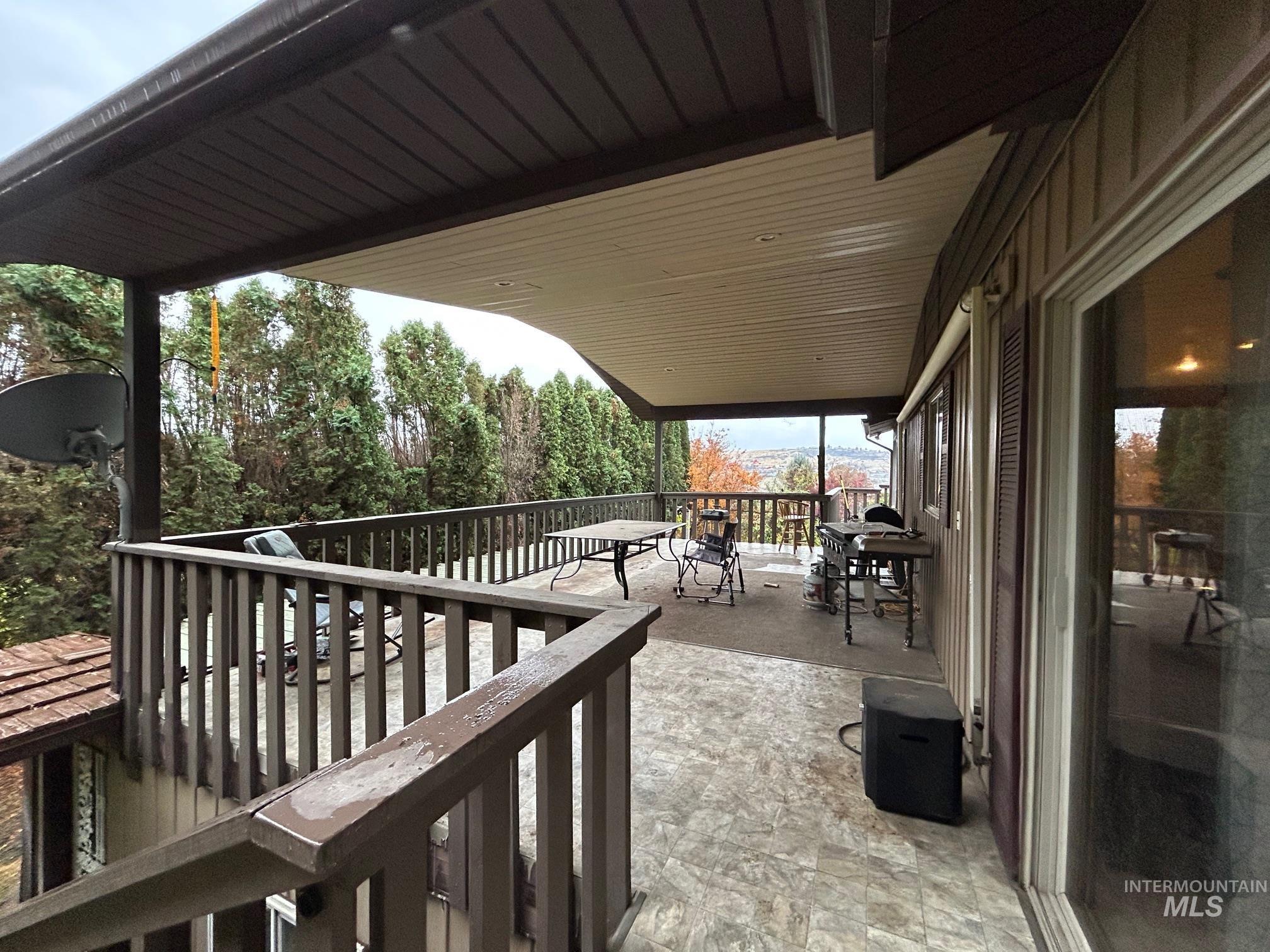 3590 Country Club Drive, Lewiston, Idaho 83501, 4 Bedrooms, 3 Bathrooms, Residential For Sale, Price $500,000, 98967983