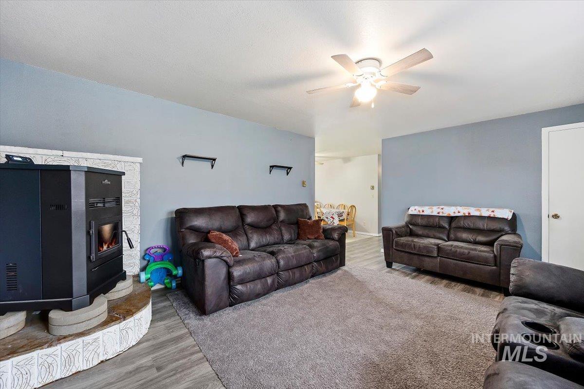 719 6th Avenue East, Jerome, Idaho 83338, 3 Bedrooms, 1 Bathroom, Residential For Sale, Price $275,000, 98967985