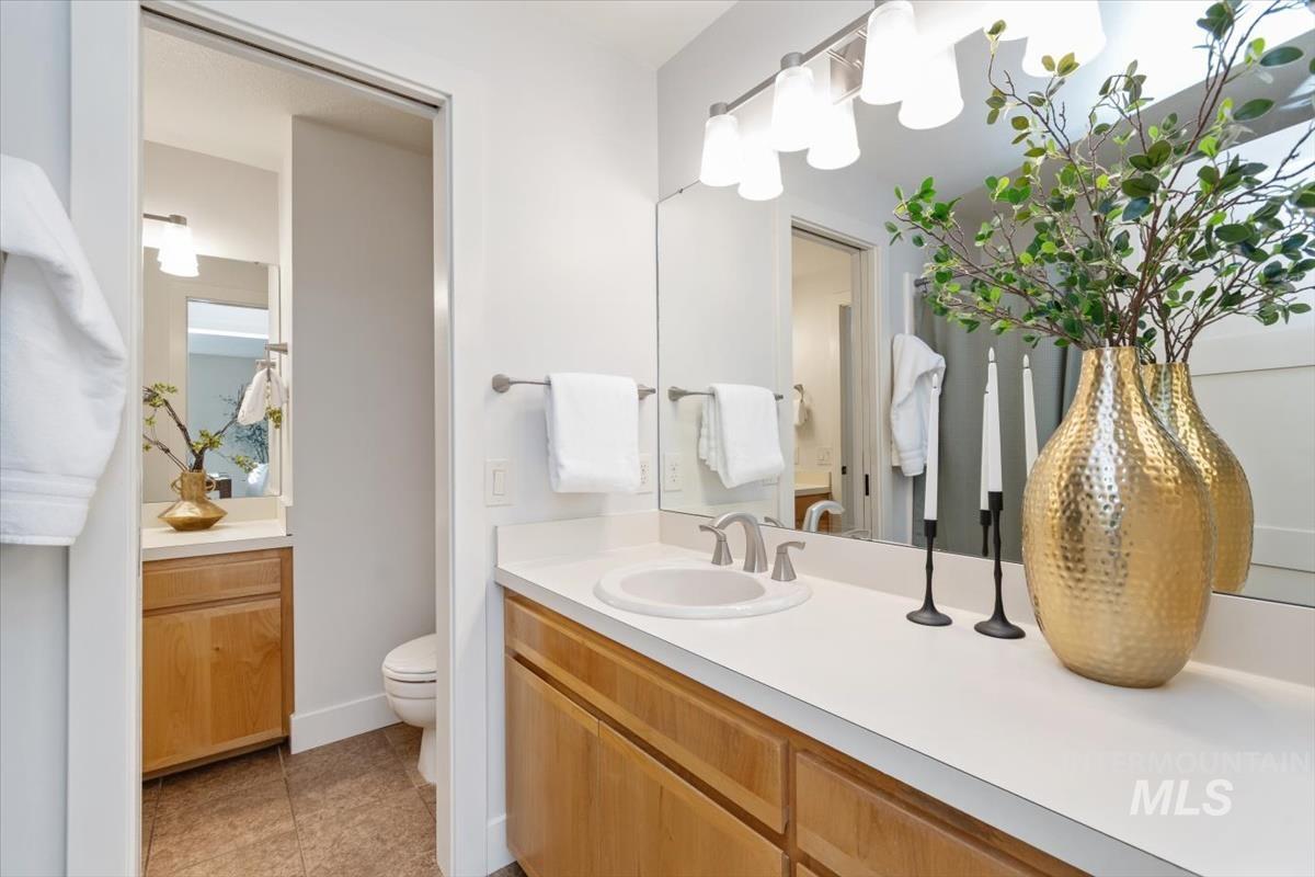 1944 S Teal Ln, Boise, Idaho 83706, 2 Bedrooms, 2 Bathrooms, Residential For Sale, Price $599,900, 98967986