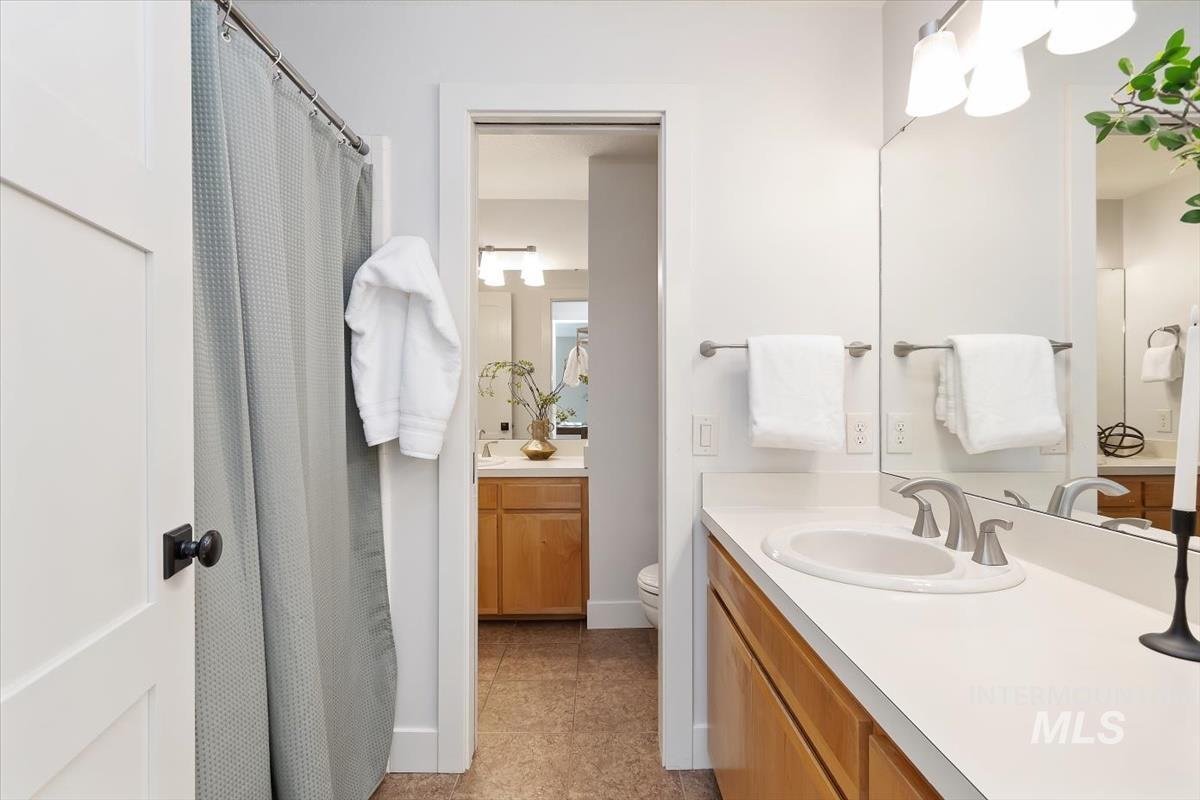 1944 S Teal Ln, Boise, Idaho 83706, 2 Bedrooms, 2 Bathrooms, Residential For Sale, Price $599,900, 98967986