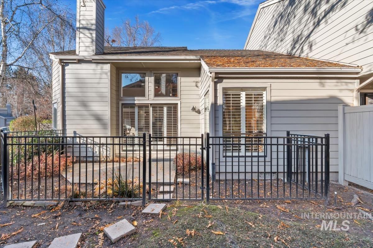 1944 S Teal Ln, Boise, Idaho 83706, 2 Bedrooms, 2 Bathrooms, Residential For Sale, Price $599,900, 98967986