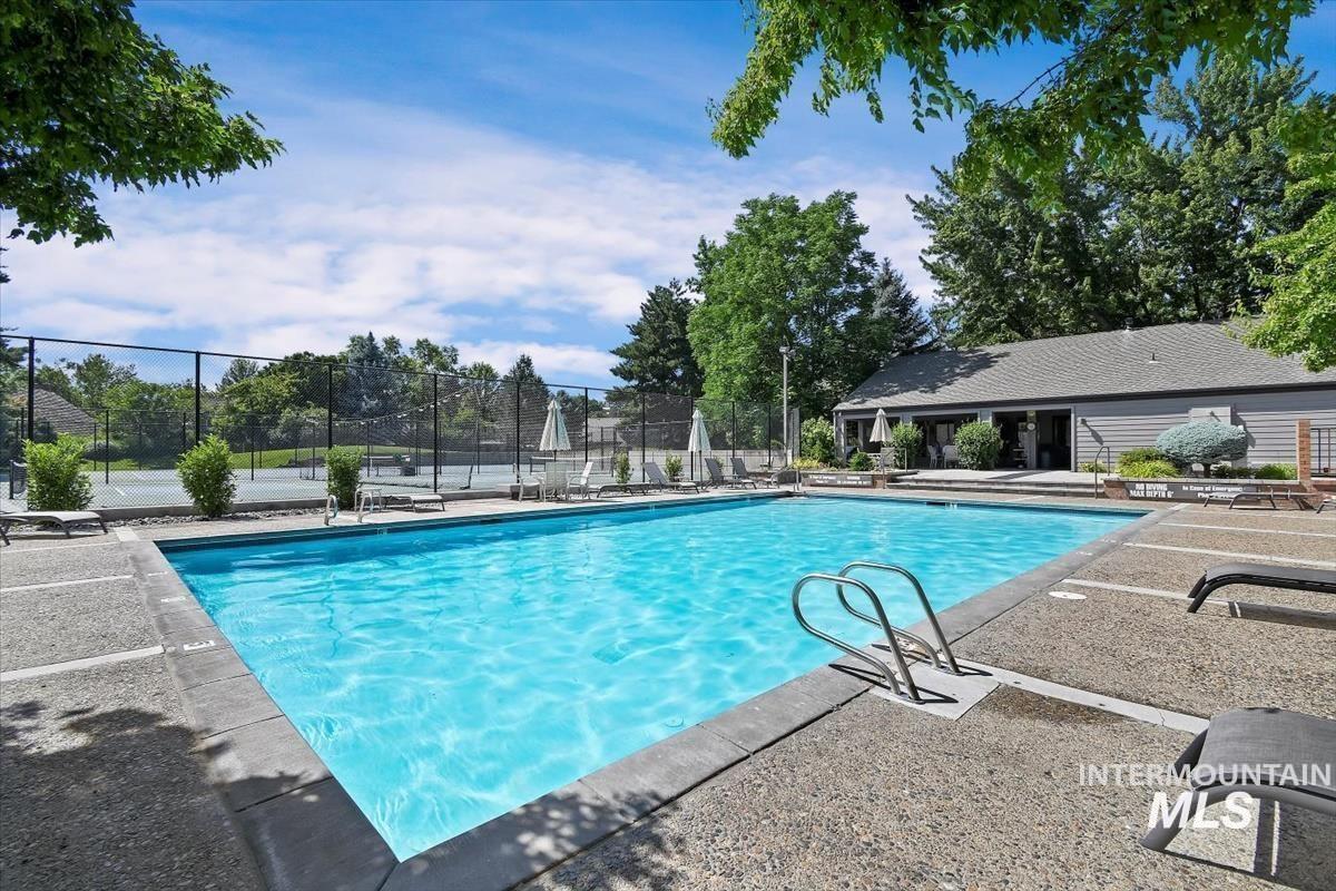 1944 S Teal Ln, Boise, Idaho 83706, 2 Bedrooms, 2 Bathrooms, Residential For Sale, Price $599,900, 98967986