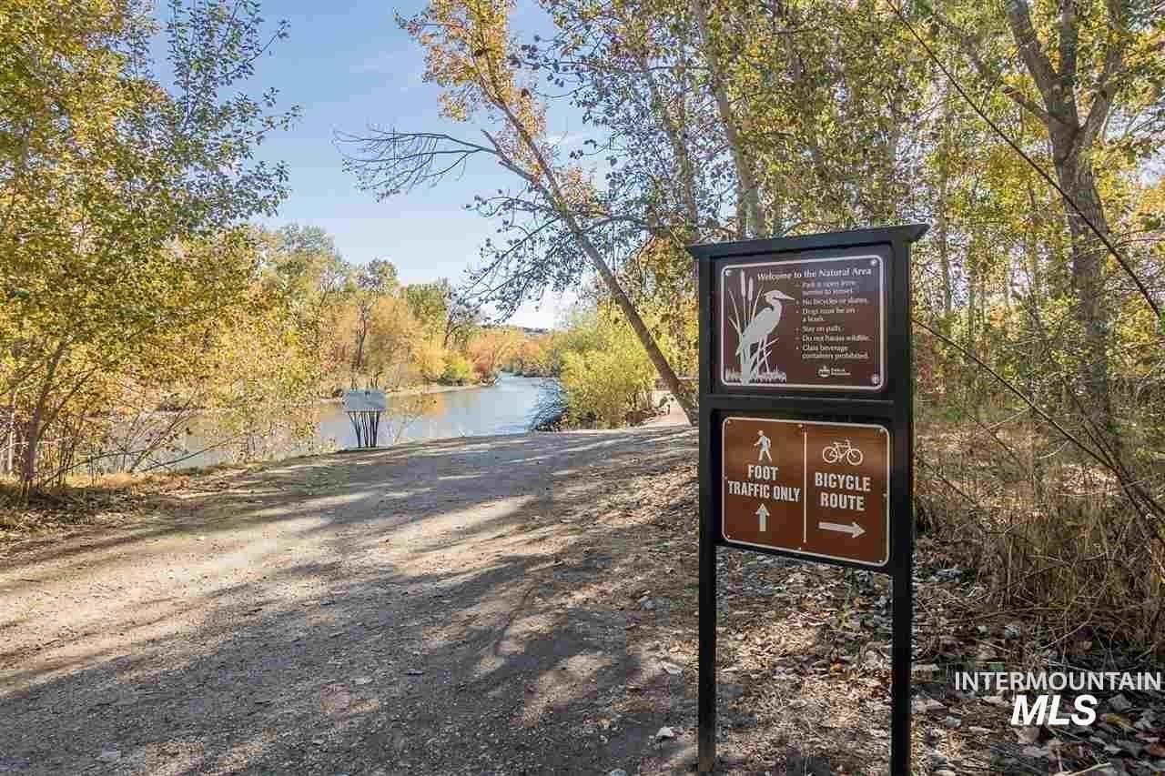 1944 S Teal Ln, Boise, Idaho 83706, 2 Bedrooms, 2 Bathrooms, Residential For Sale, Price $599,900, 98967986