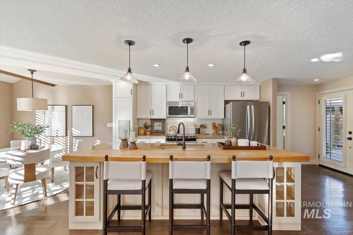 1944 S Teal Ln, Boise, Idaho 83706, 2 Bedrooms, 2 Bathrooms, Residential For Sale, Price $599,900, 98967986