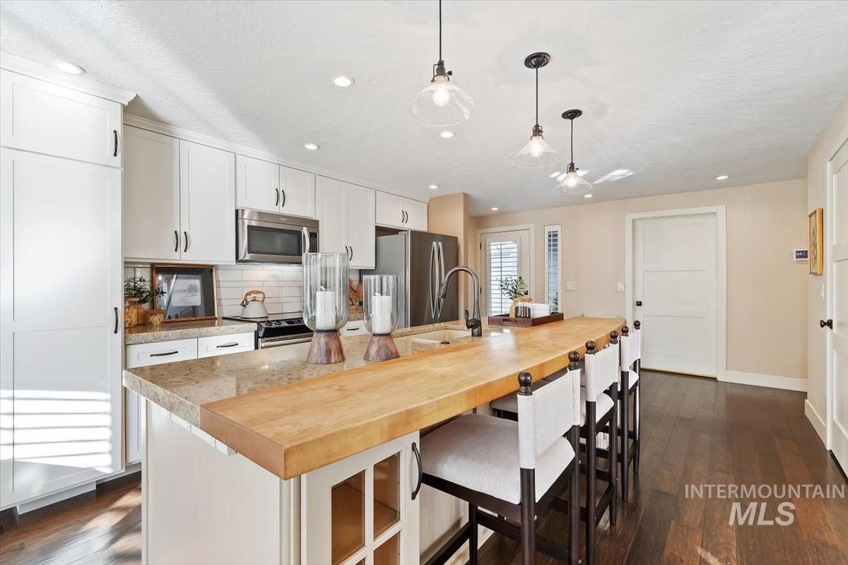 1944 S Teal Ln, Boise, Idaho 83706, 2 Bedrooms, 2 Bathrooms, Residential For Sale, Price $599,900, 98967986