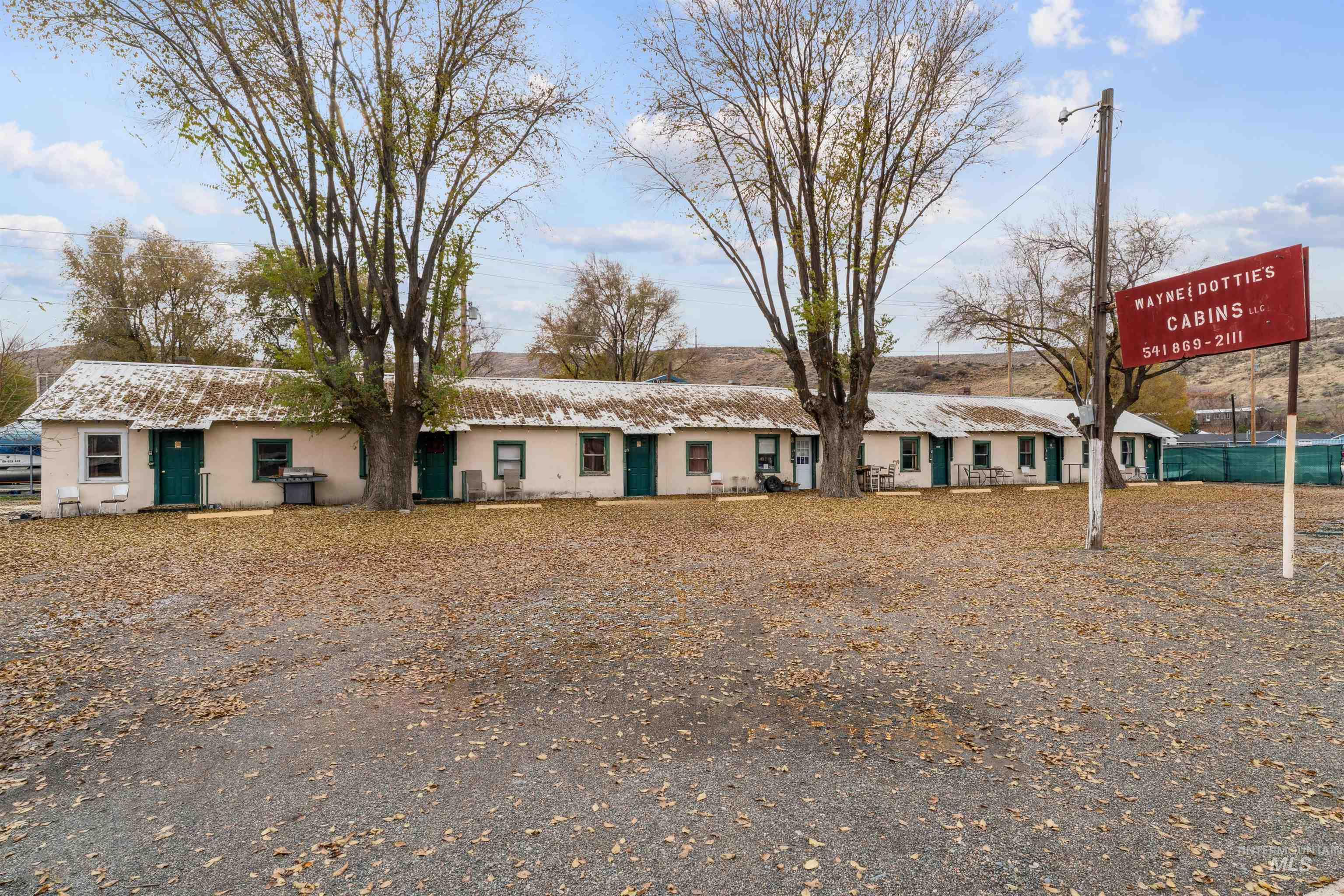 190/160 W Washington St W, Huntington, Oregon 97907, 7 Rooms, Business/Commercial For Sale, Price $175,000, 98967991