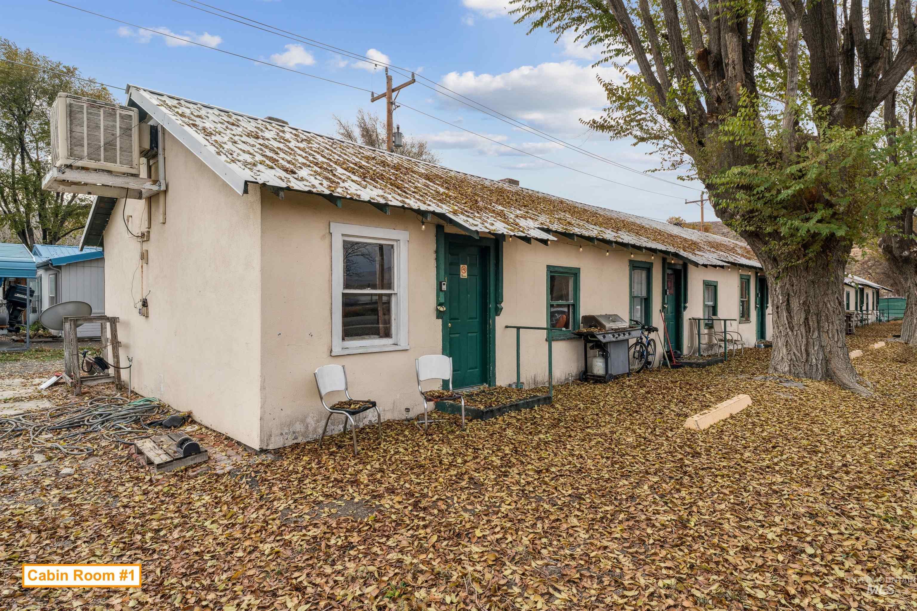 190/160 W Washington St W, Huntington, Oregon 97907, 7 Rooms, Business/Commercial For Sale, Price $175,000, 98967991