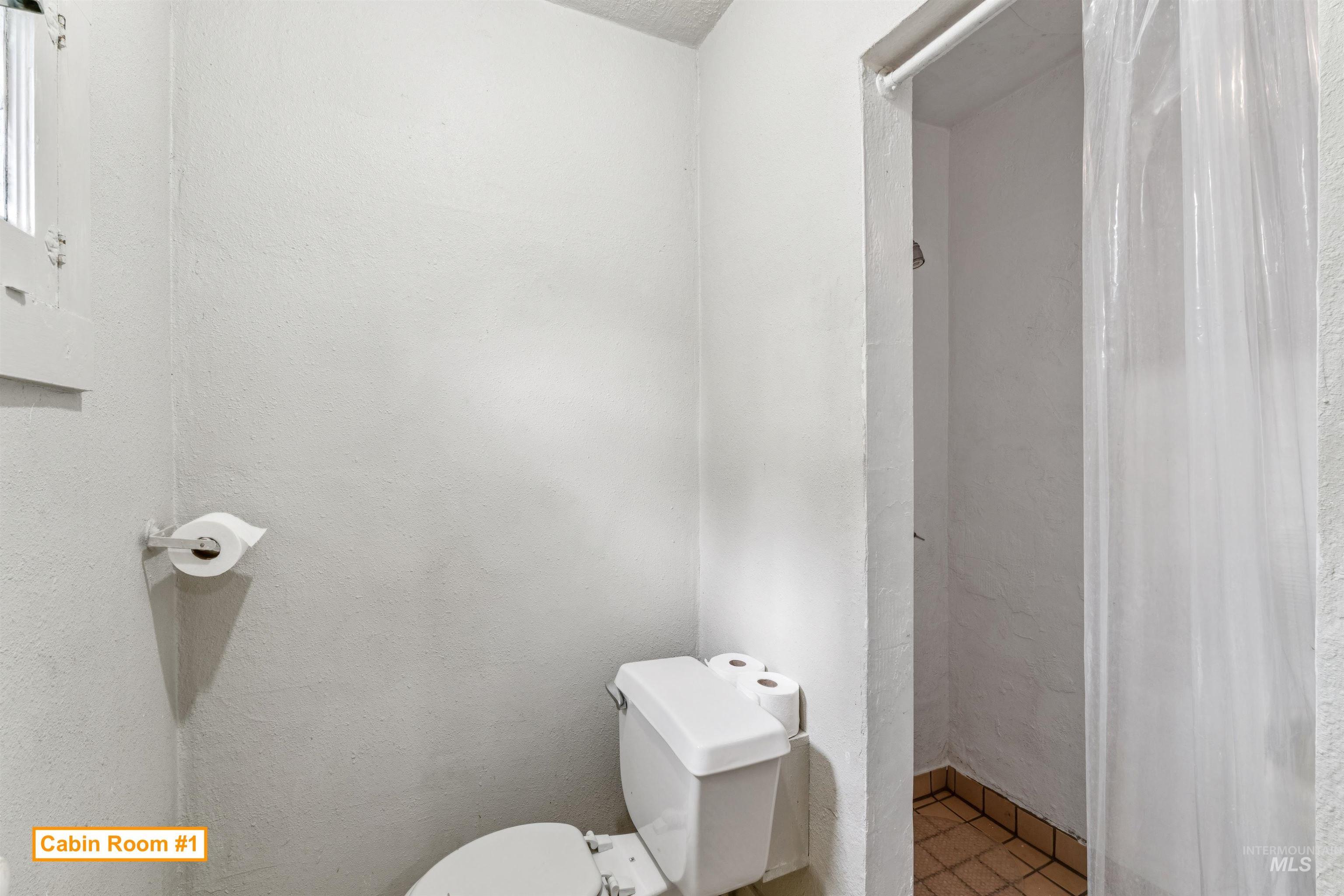 190/160 W Washington St W, Huntington, Oregon 97907, 7 Rooms, Business/Commercial For Sale, Price $175,000, 98967991