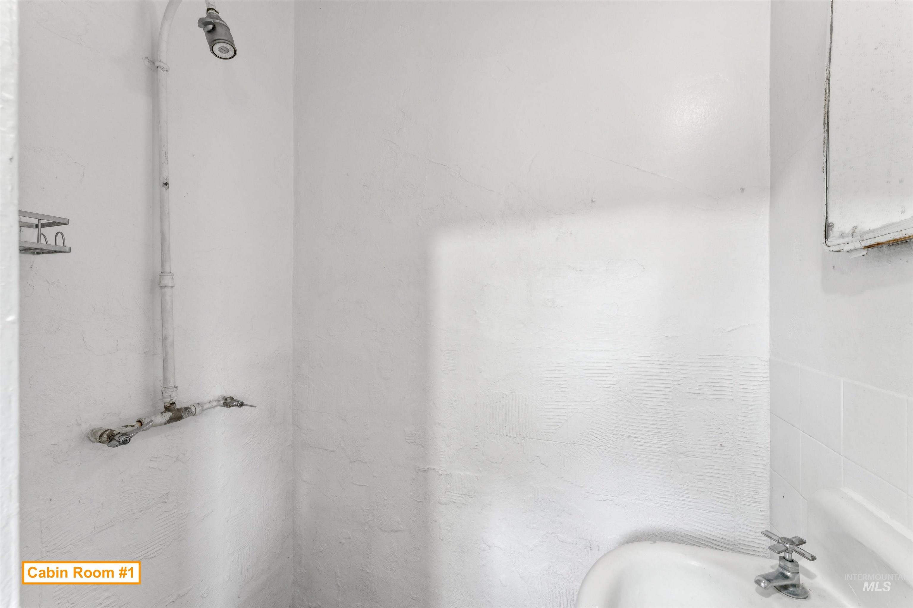 190/160 W Washington St W, Huntington, Oregon 97907, 7 Rooms, Business/Commercial For Sale, Price $175,000, 98967991