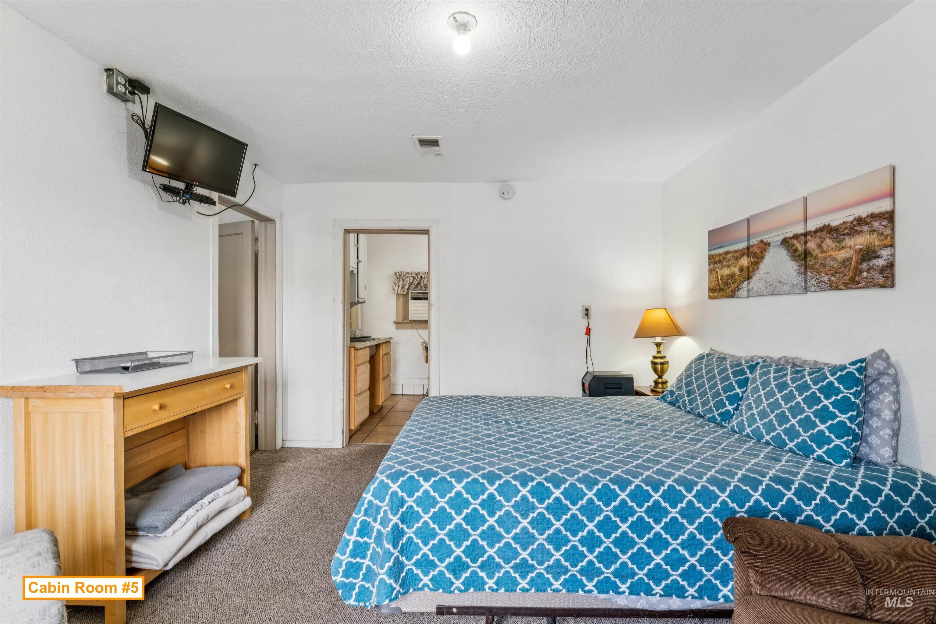 190/160 W Washington St W, Huntington, Oregon 97907, 7 Rooms, Business/Commercial For Sale, Price $175,000, 98967991