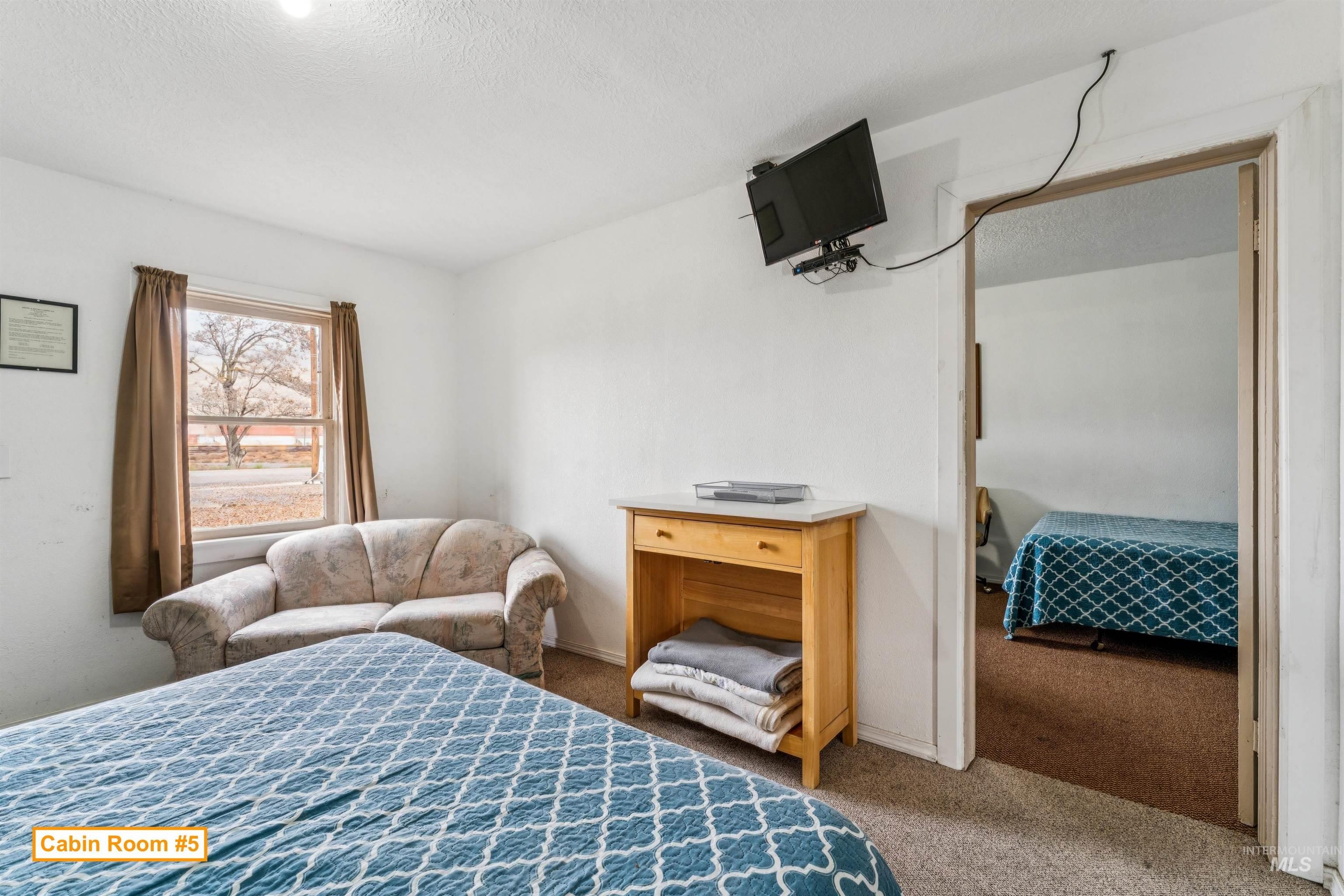 190/160 W Washington St W, Huntington, Oregon 97907, 7 Rooms, Business/Commercial For Sale, Price $175,000, 98967991