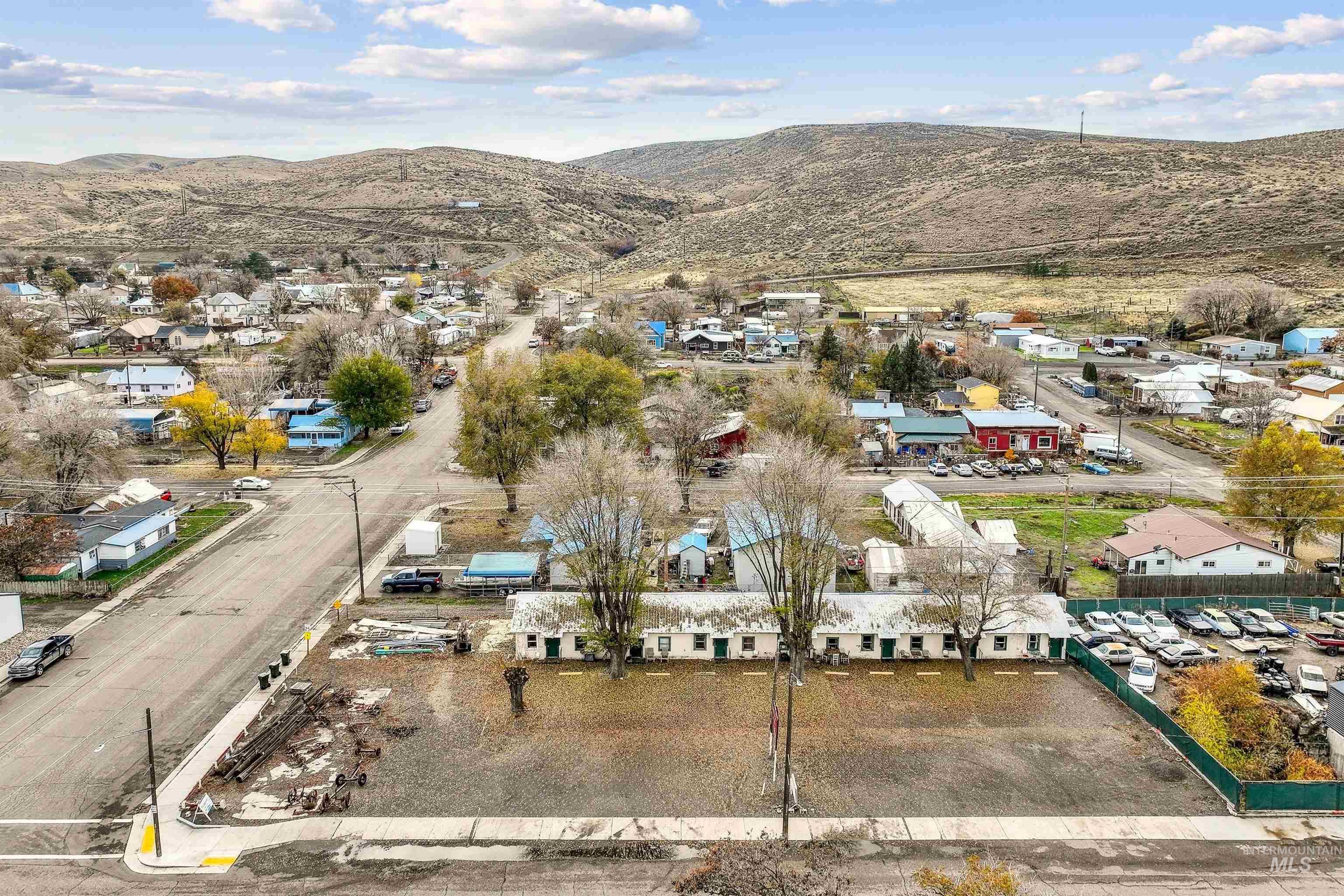 190/160 W Washington St W, Huntington, Oregon 97907, 7 Rooms, Business/Commercial For Sale, Price $175,000, 98967991