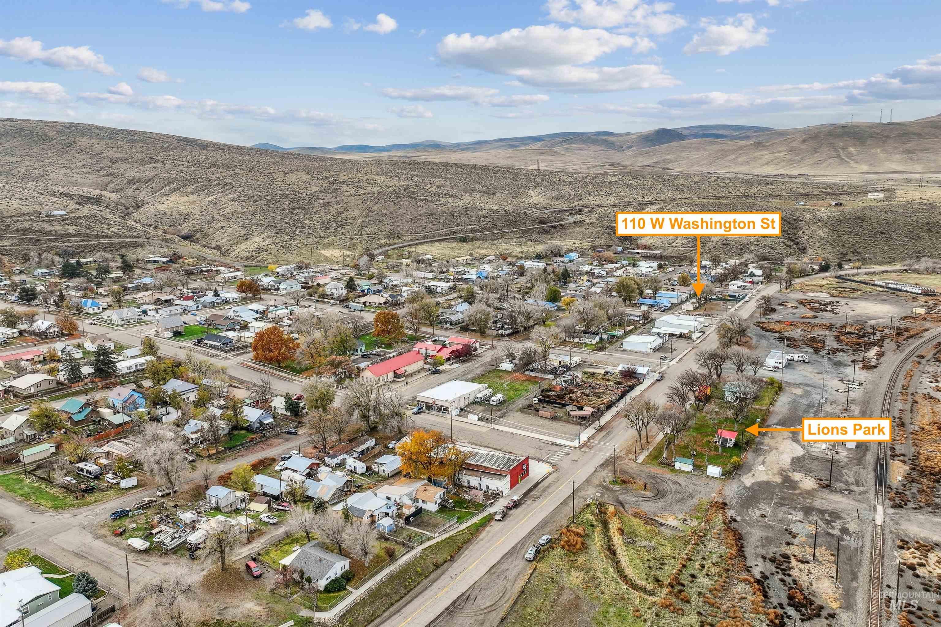 190/160 W Washington St W, Huntington, Oregon 97907, 7 Rooms, Business/Commercial For Sale, Price $175,000, 98967991