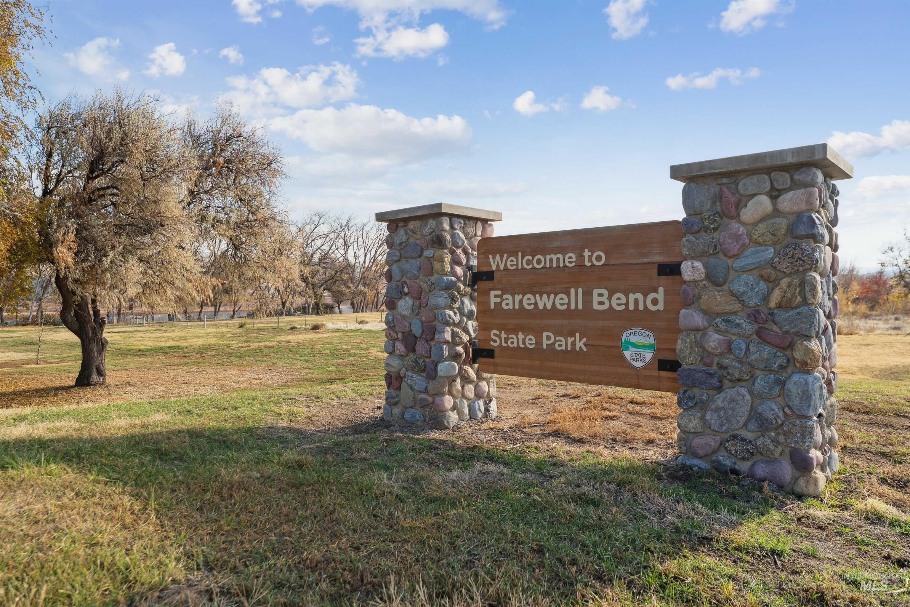 190/160 W Washington St W, Huntington, Oregon 97907, 7 Rooms, Business/Commercial For Sale, Price $175,000, 98967991