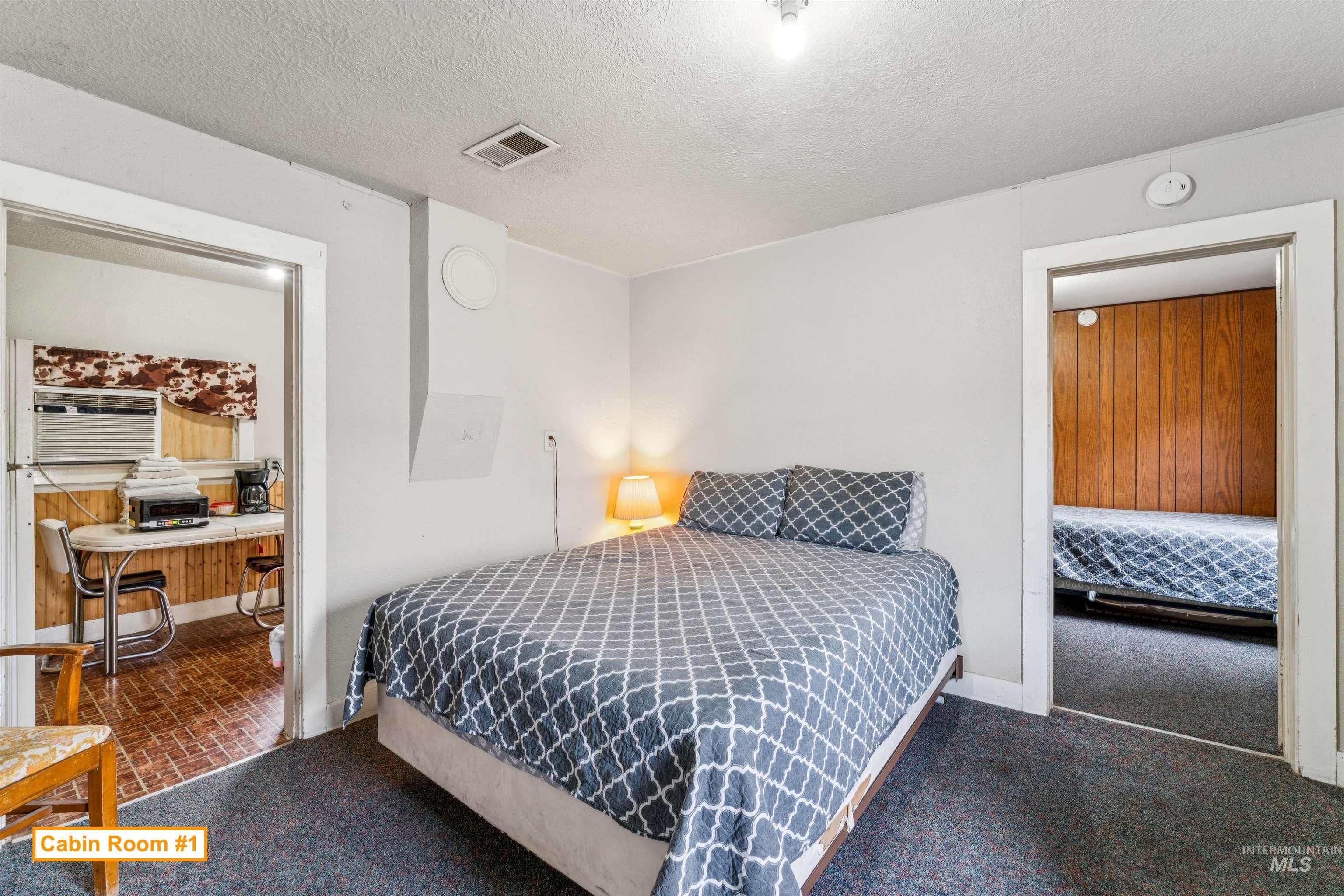 190/160 W Washington St W, Huntington, Oregon 97907, 7 Rooms, Business/Commercial For Sale, Price $175,000, 98967991