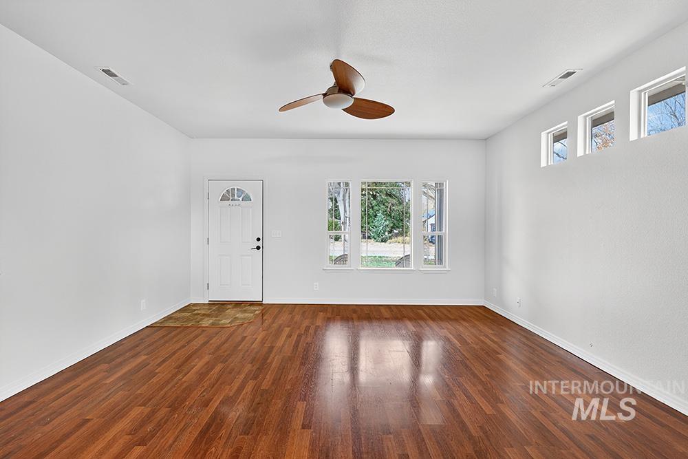 4425 W Freemont St, Boise, Idaho 83706, 2 Bedrooms, 1.5 Bathrooms, Residential For Sale, Price $399,999, 98967995