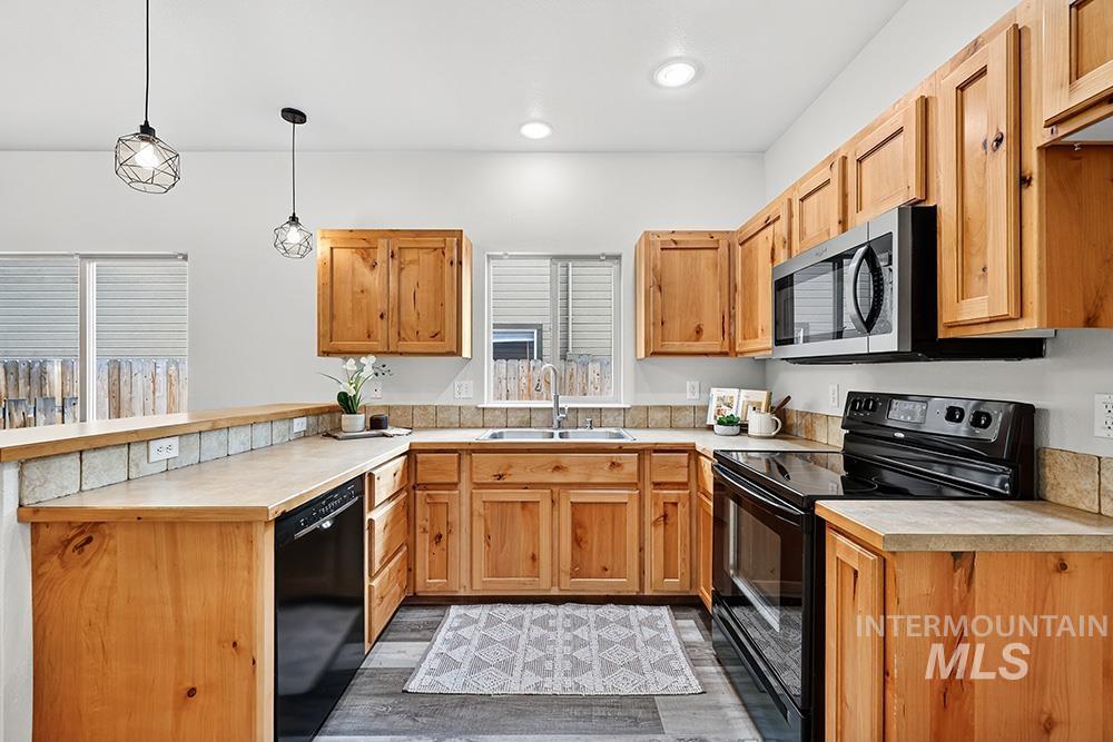 4425 W Freemont St, Boise, Idaho 83706, 2 Bedrooms, 1.5 Bathrooms, Residential For Sale, Price $399,999, 98967995