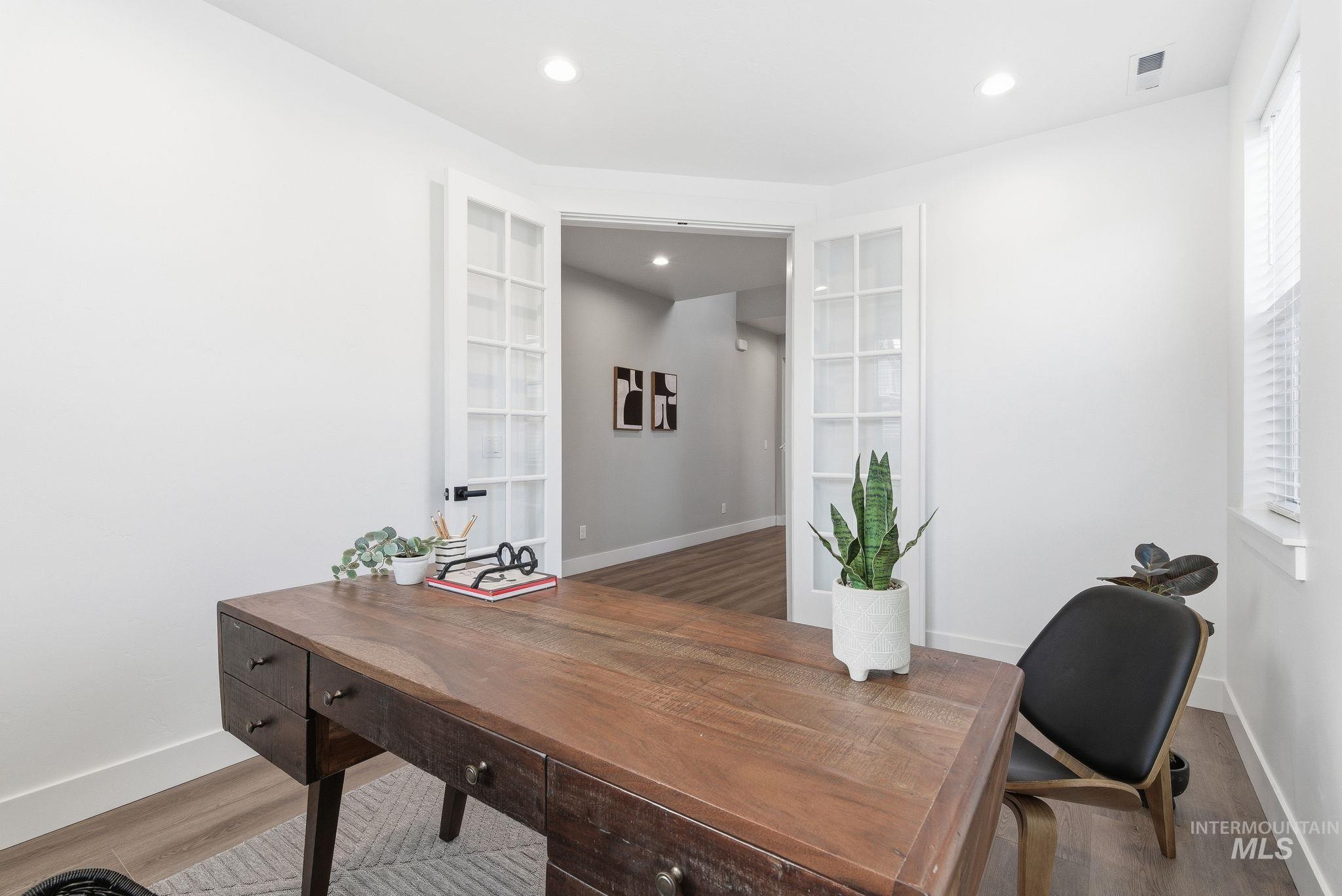 664 E Lockhart St, Meridian, Idaho 83646, 4 Bedrooms, 2.5 Bathrooms, Residential For Sale, Price $699,990, 98967998