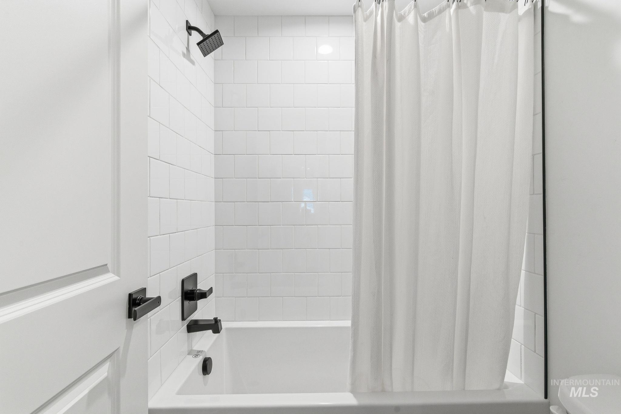 664 E Lockhart St, Meridian, Idaho 83646, 4 Bedrooms, 2.5 Bathrooms, Residential For Sale, Price $699,990, 98967998