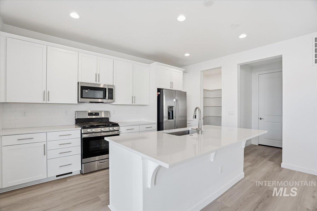 1216 Stirling Meadows Ct, Middleton, Idaho 83644, 3 Bedrooms, 2.5 Bathrooms, Residential For Sale, Price $534,990, 98968000