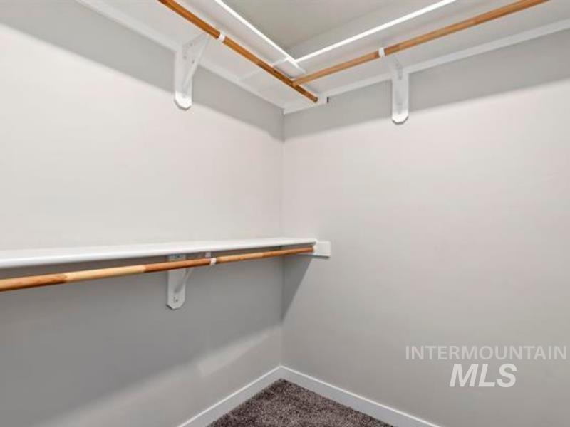 824 & 828 6th St N, Nampa, Idaho 83687, 3 Bedrooms, 2 Bathrooms, Residential Income For Sale, Price $649,900, 98968002