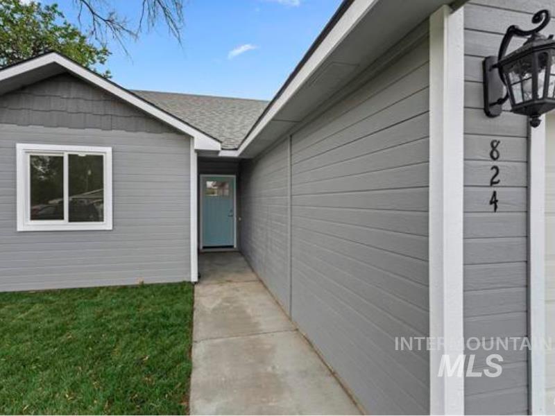 824 & 828 6th St N, Nampa, Idaho 83687, 3 Bedrooms, 2 Bathrooms, Residential Income For Sale, Price $649,900, 98968002