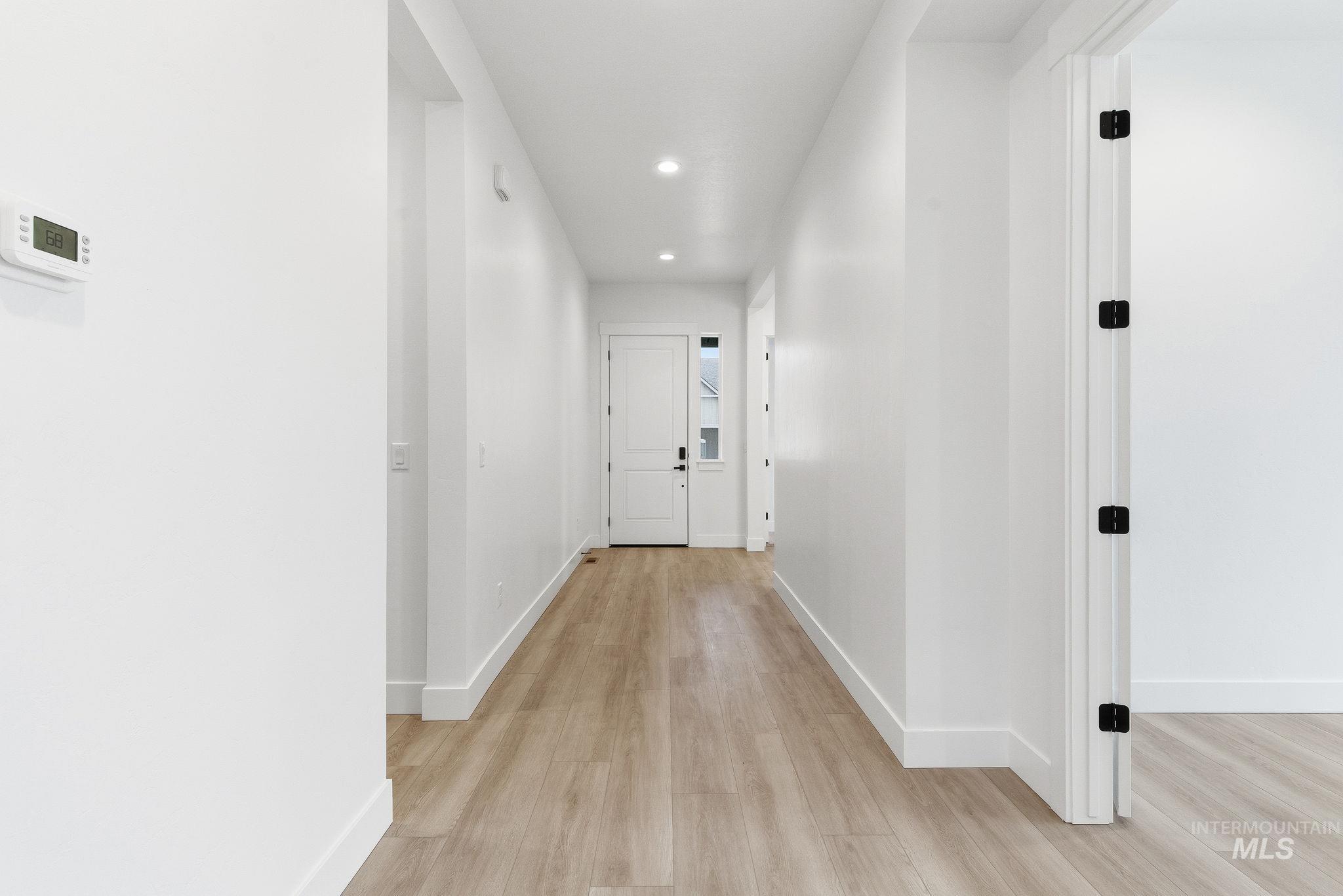 857 N Falling Water Way, Eagle, Idaho 83616, 3 Bedrooms, 2.5 Bathrooms, Residential For Sale, Price $839,990, 98968006