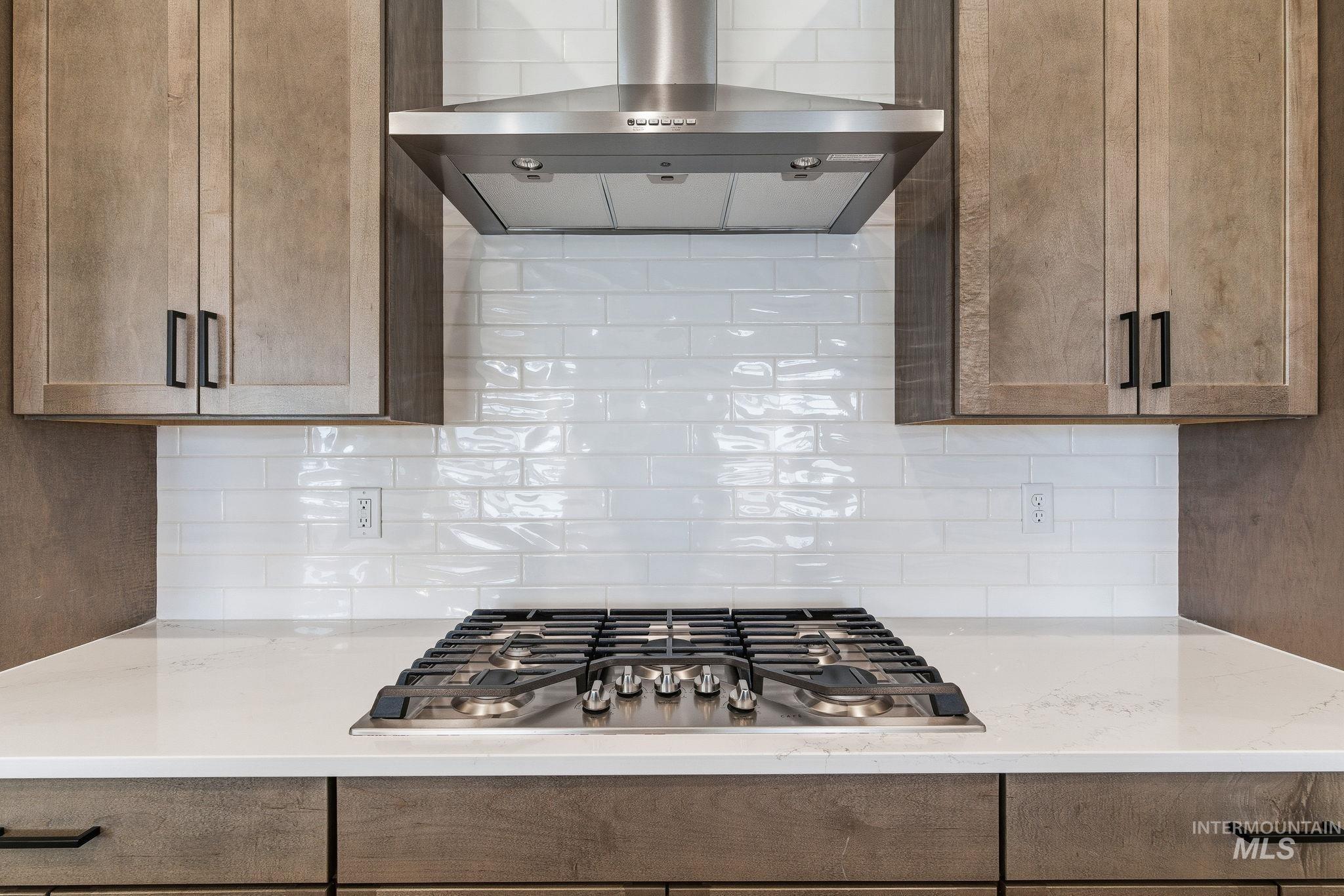 857 N Falling Water Way, Eagle, Idaho 83616, 3 Bedrooms, 2.5 Bathrooms, Residential For Sale, Price $839,990, 98968006