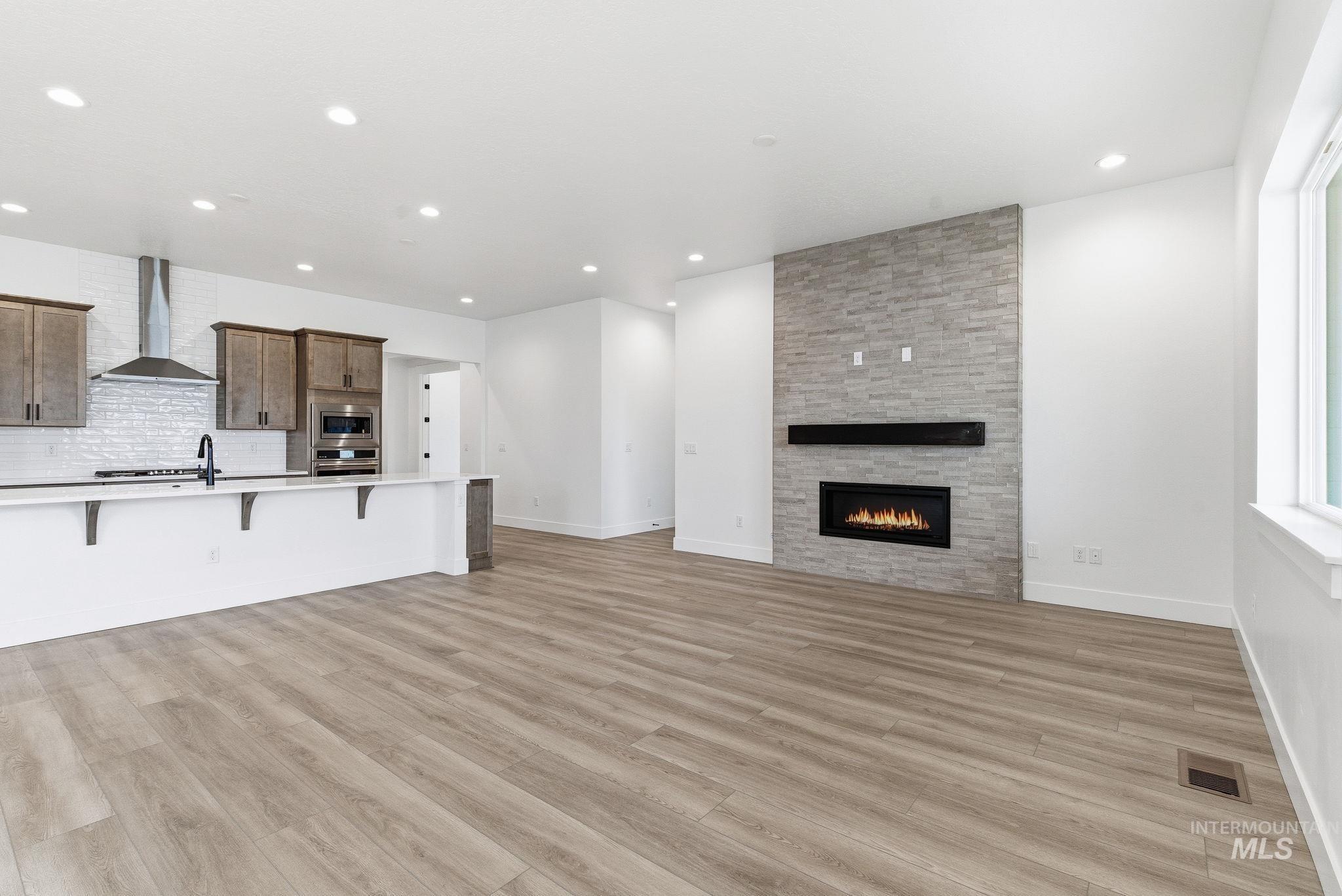 857 N Falling Water Way, Eagle, Idaho 83616, 3 Bedrooms, 2.5 Bathrooms, Residential For Sale, Price $839,990, 98968006