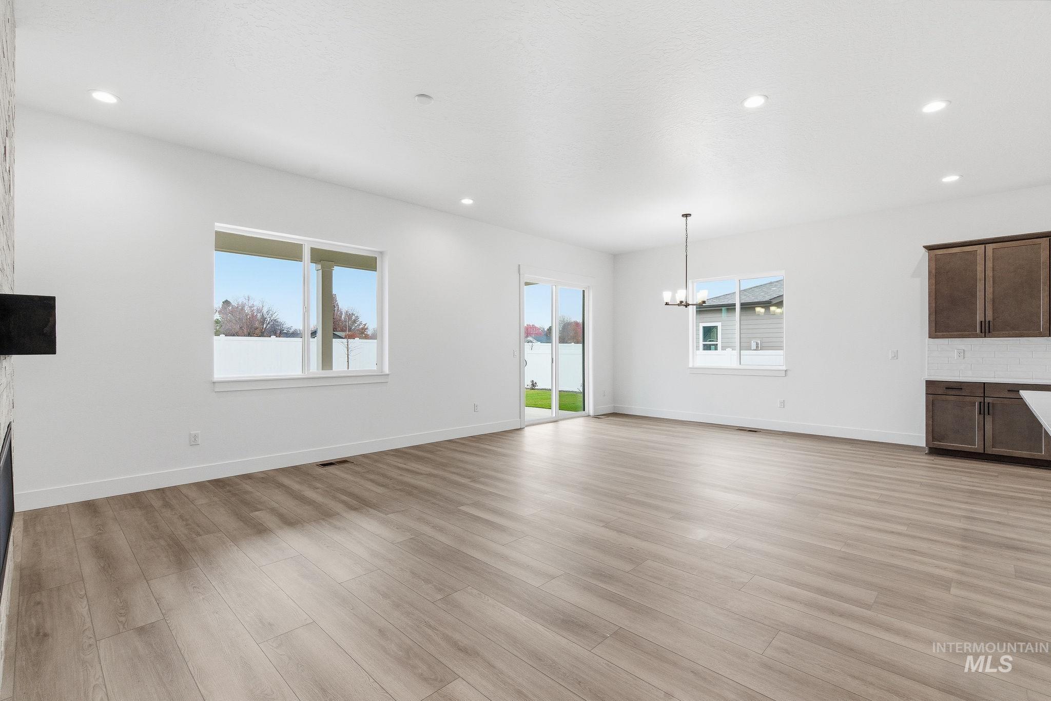 857 N Falling Water Way, Eagle, Idaho 83616, 3 Bedrooms, 2.5 Bathrooms, Residential For Sale, Price $839,990, 98968006