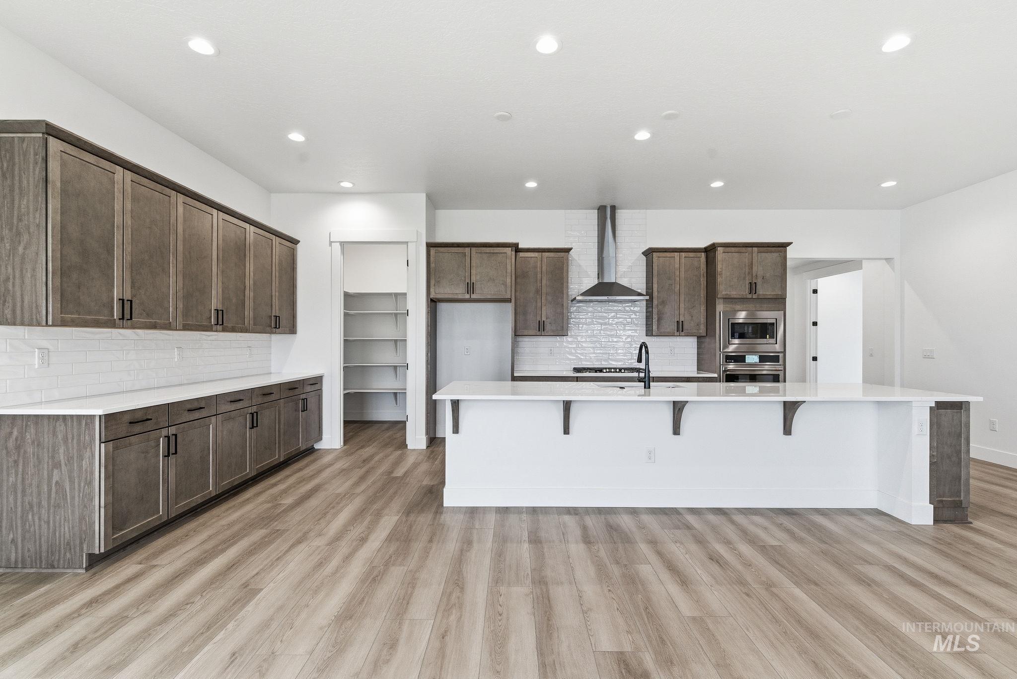 857 N Falling Water Way, Eagle, Idaho 83616, 3 Bedrooms, 2.5 Bathrooms, Residential For Sale, Price $839,990, 98968006