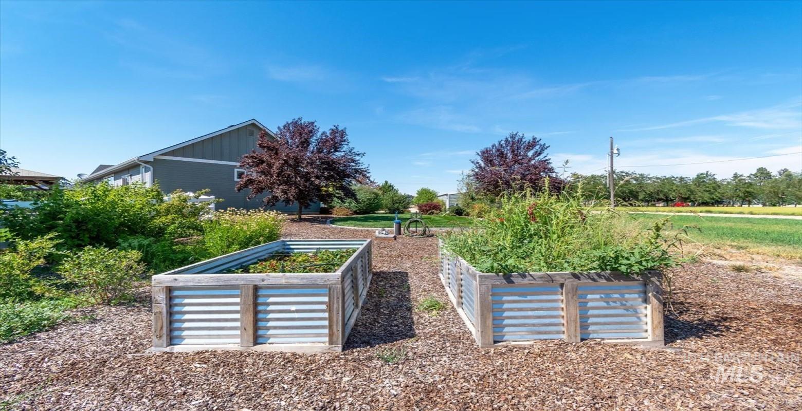 2171 W Valli Hi Road, Eagle, Idaho 83616, 4 Bedrooms, 3.5 Bathrooms, Residential For Sale, Price $1,549,900, 98968016