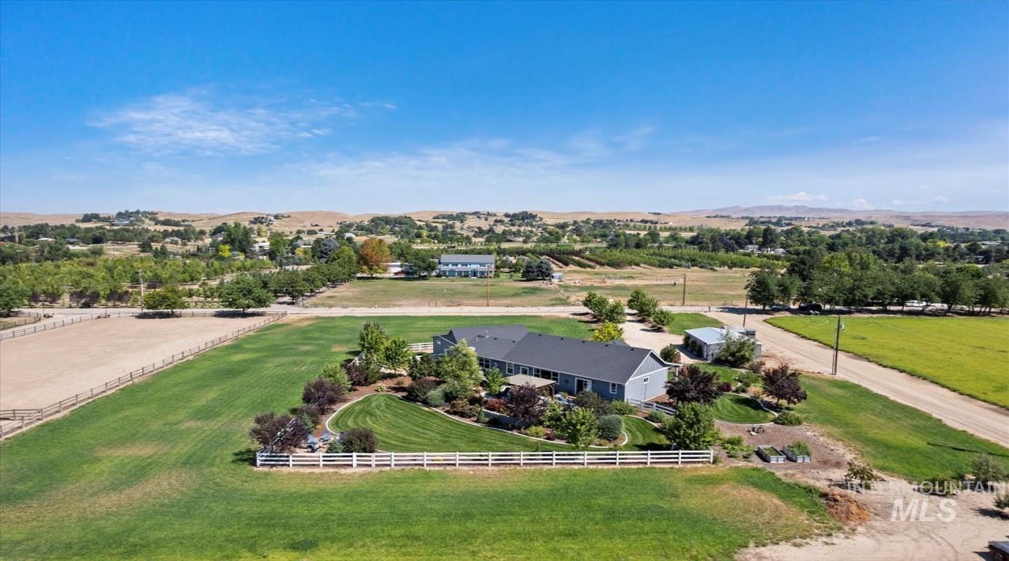 2171 W Valli Hi Road, Eagle, Idaho 83616, 4 Bedrooms, 3.5 Bathrooms, Residential For Sale, Price $1,549,900, 98968016