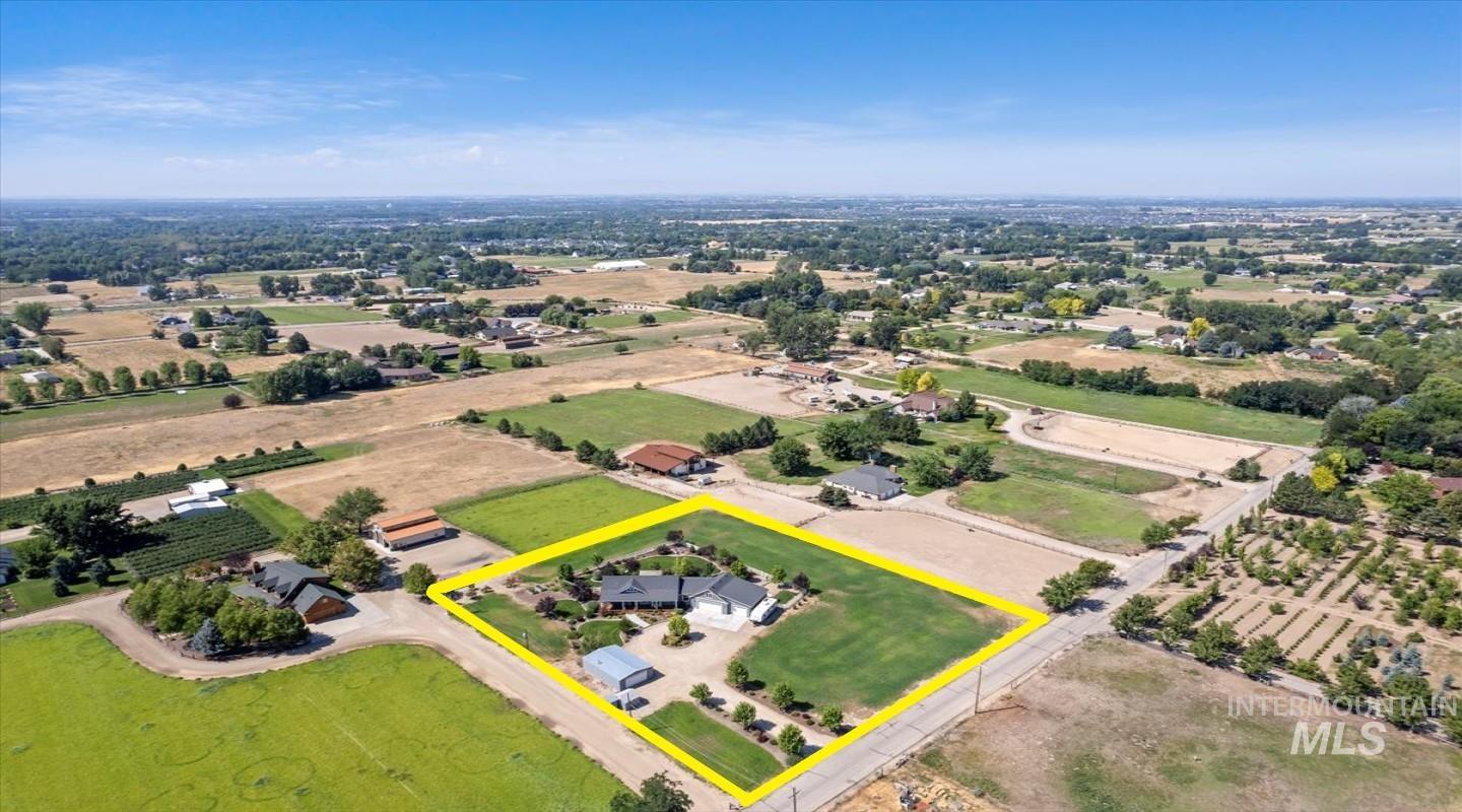 2171 W Valli Hi Road, Eagle, Idaho 83616, 4 Bedrooms, 3.5 Bathrooms, Residential For Sale, Price $1,549,900, 98968016