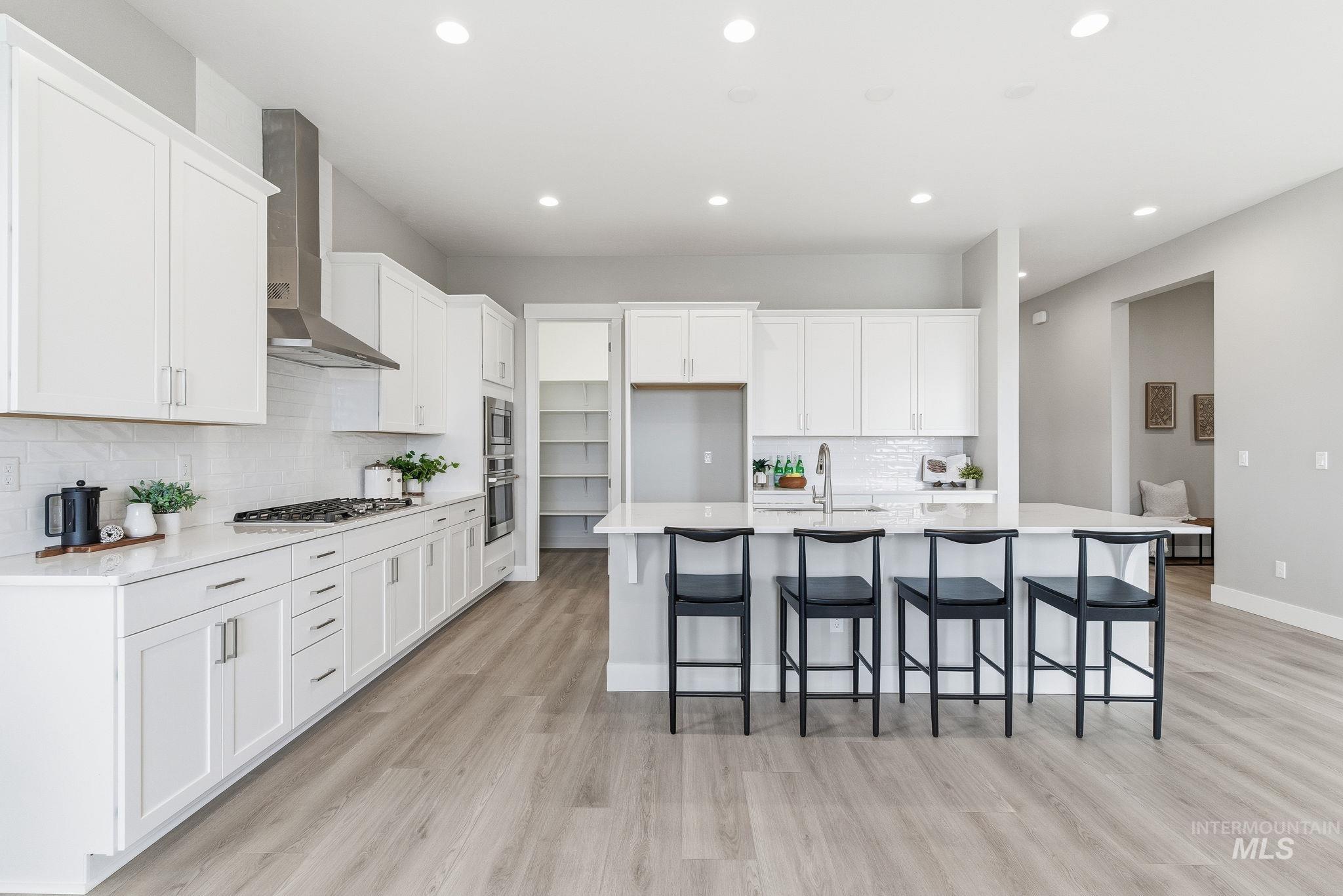 2301 N Mountain Vista Ave, Star, Idaho 83669, 3 Bedrooms, 2.5 Bathrooms, Residential For Sale, Price $749,990, 98968017