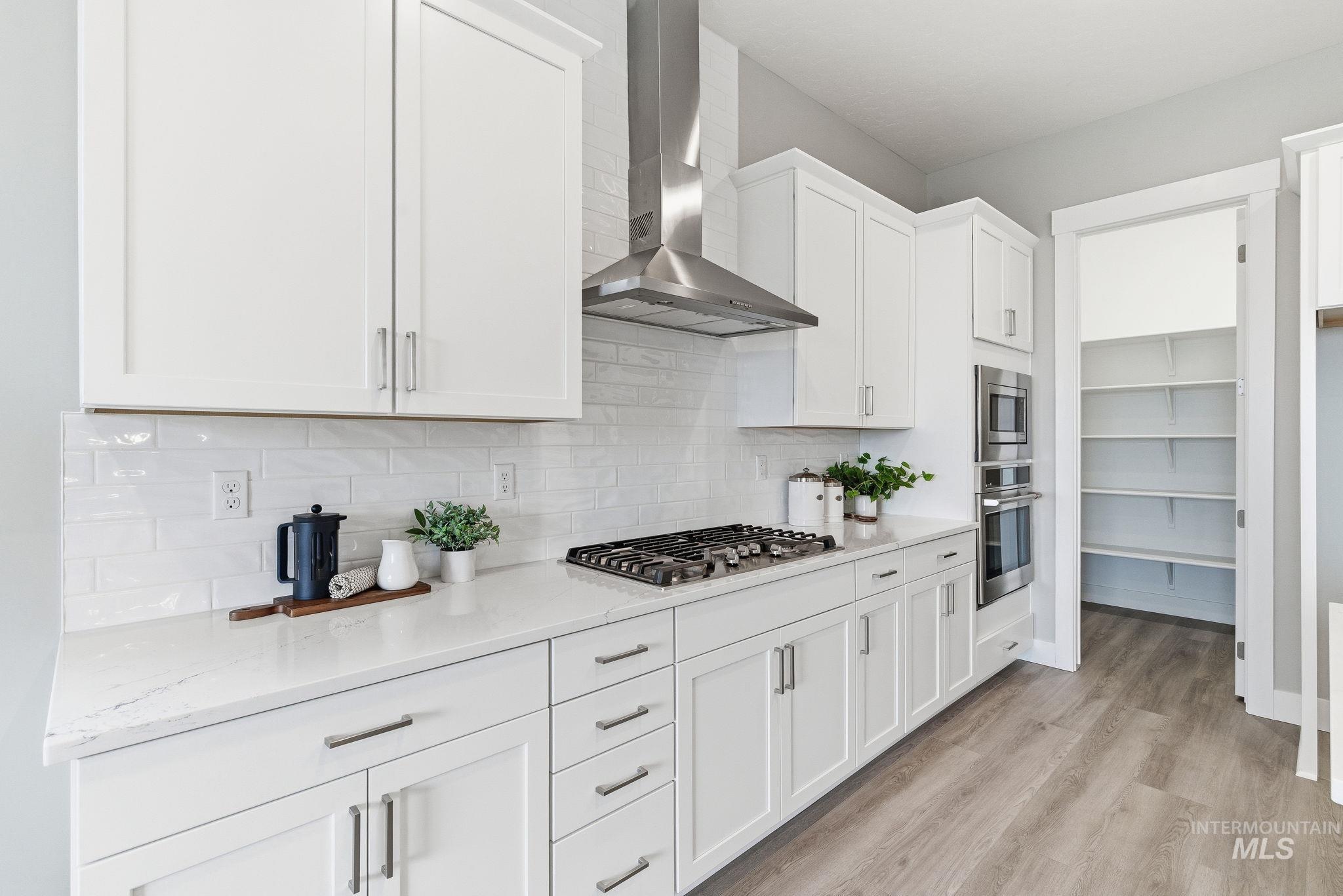 2301 N Mountain Vista Ave, Star, Idaho 83669, 3 Bedrooms, 2.5 Bathrooms, Residential For Sale, Price $749,990, 98968017