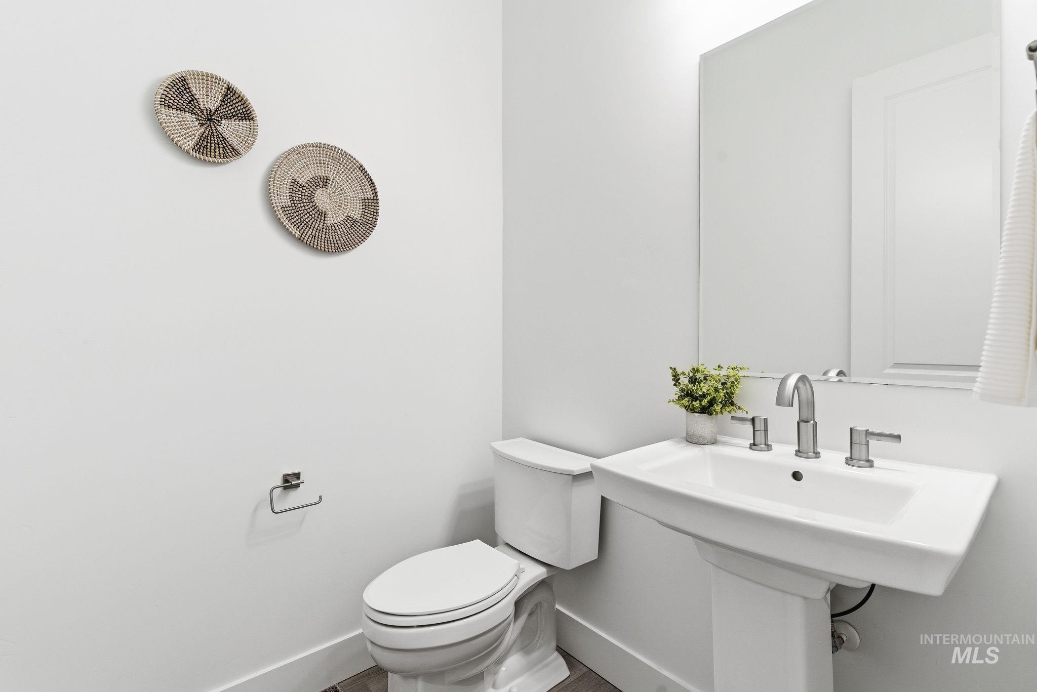 2301 N Mountain Vista Ave, Star, Idaho 83669, 3 Bedrooms, 2.5 Bathrooms, Residential For Sale, Price $749,990, 98968017