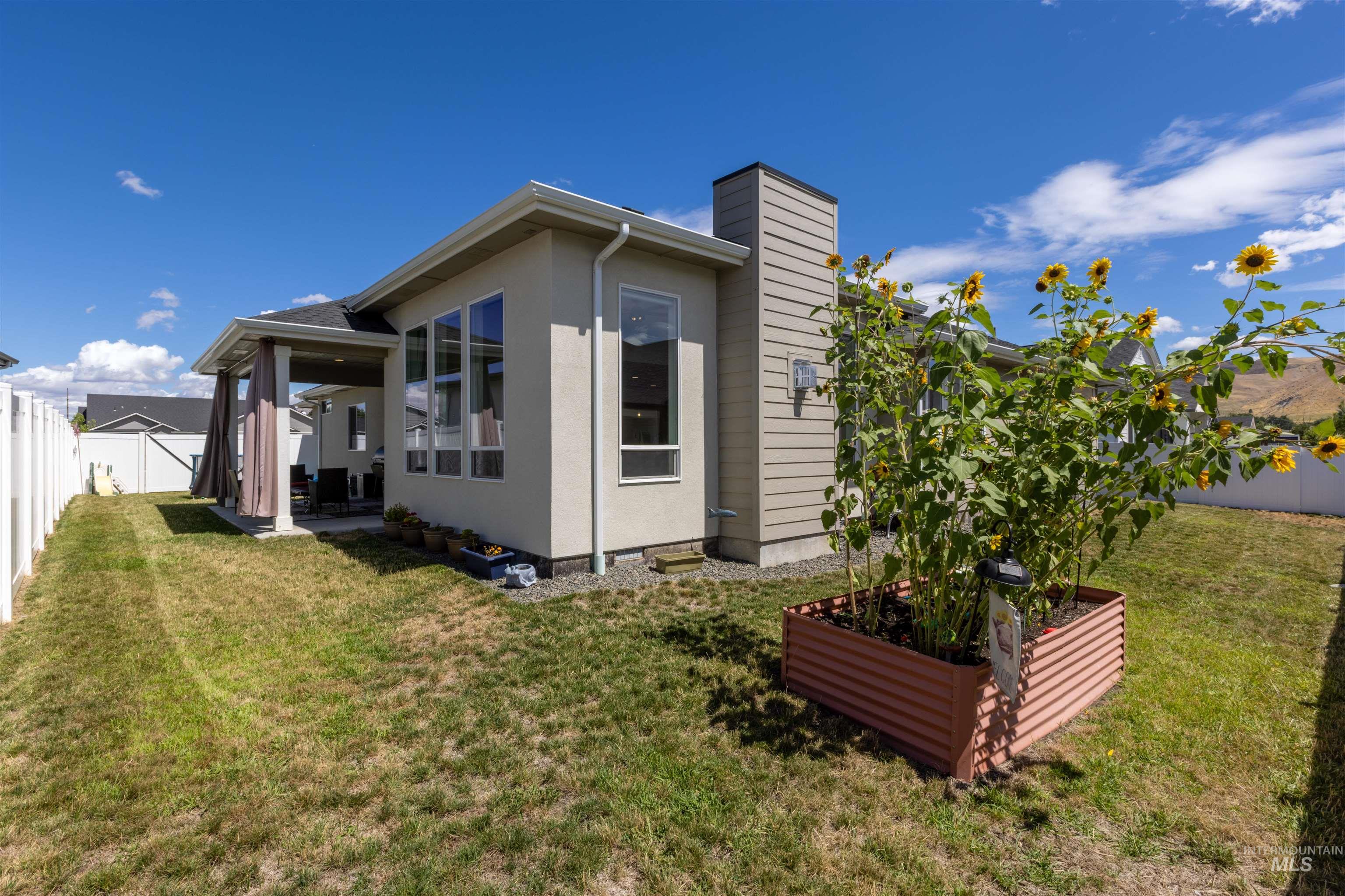 2589 E Jonagold Ct, Emmett, Idaho 83617, 4 Bedrooms, 2 Bathrooms, Residential For Sale, Price $599,900, 98968019