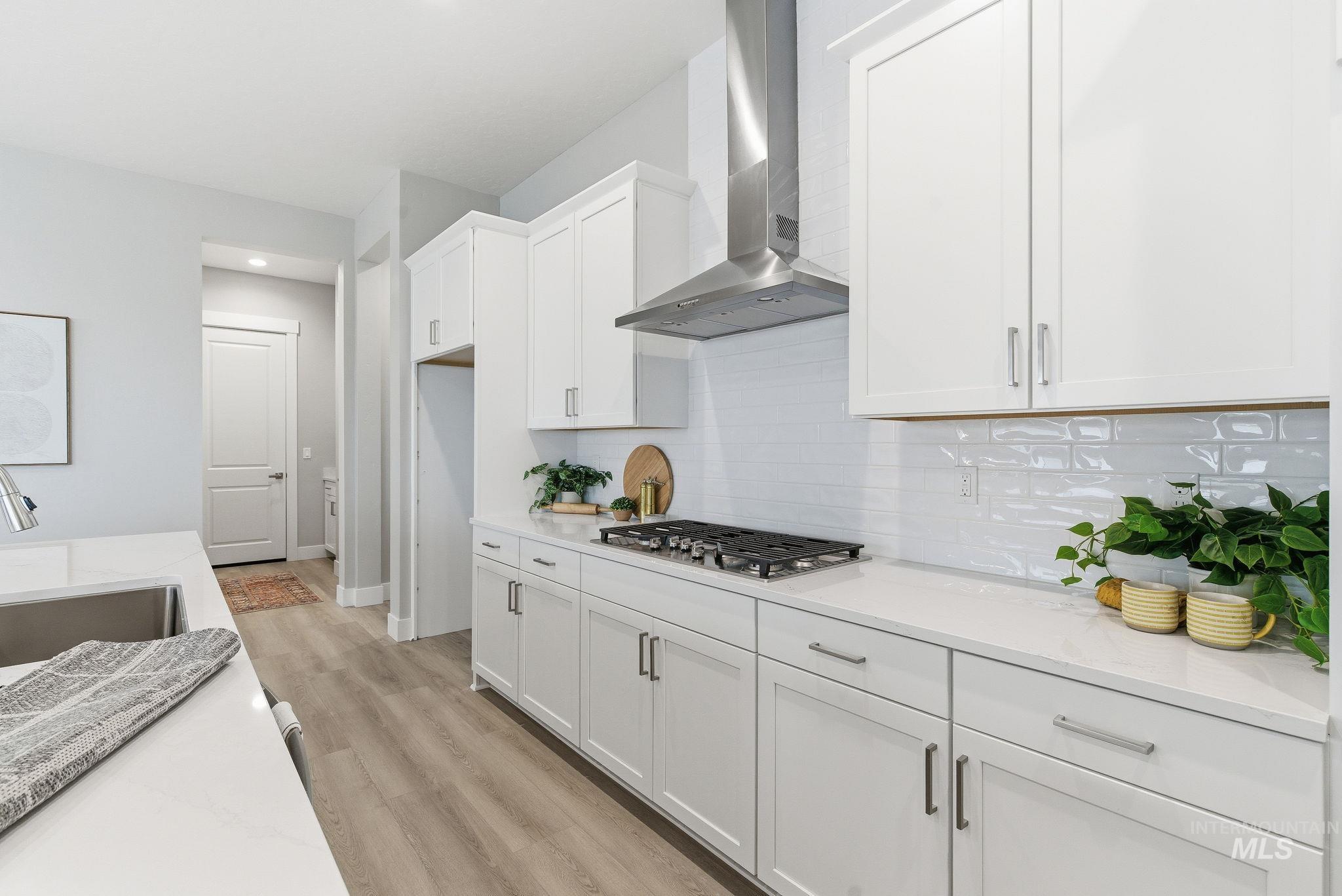 2195 N Mountain Vista Ave, Star, Idaho 83669, 3 Bedrooms, 3.5 Bathrooms, Residential For Sale, Price $739,990, 98968021