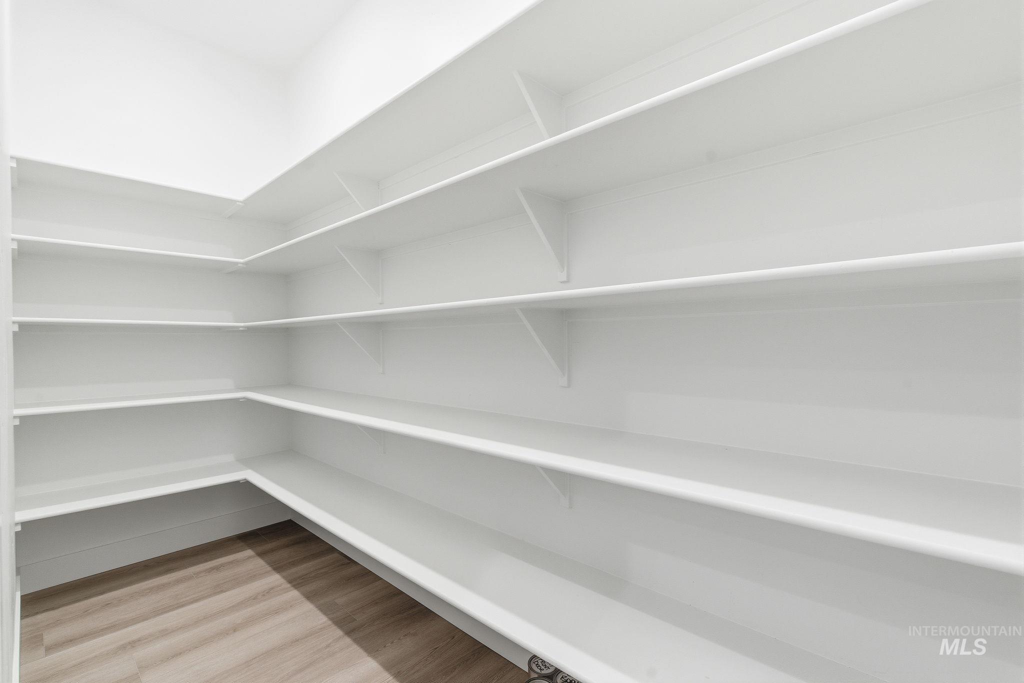 2195 N Mountain Vista Ave, Star, Idaho 83669, 3 Bedrooms, 3.5 Bathrooms, Residential For Sale, Price $739,990, 98968021