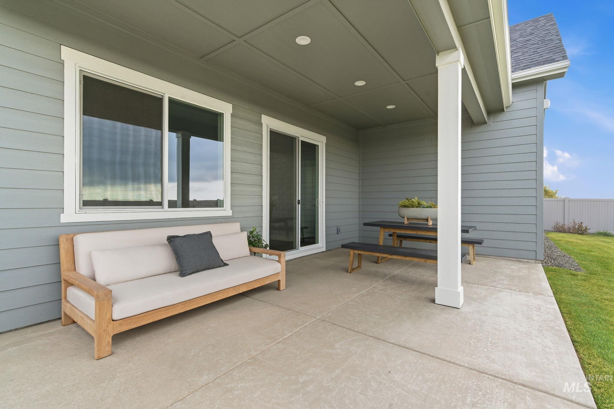 2195 N Mountain Vista Ave, Star, Idaho 83669, 3 Bedrooms, 3.5 Bathrooms, Residential For Sale, Price $739,990, 98968021