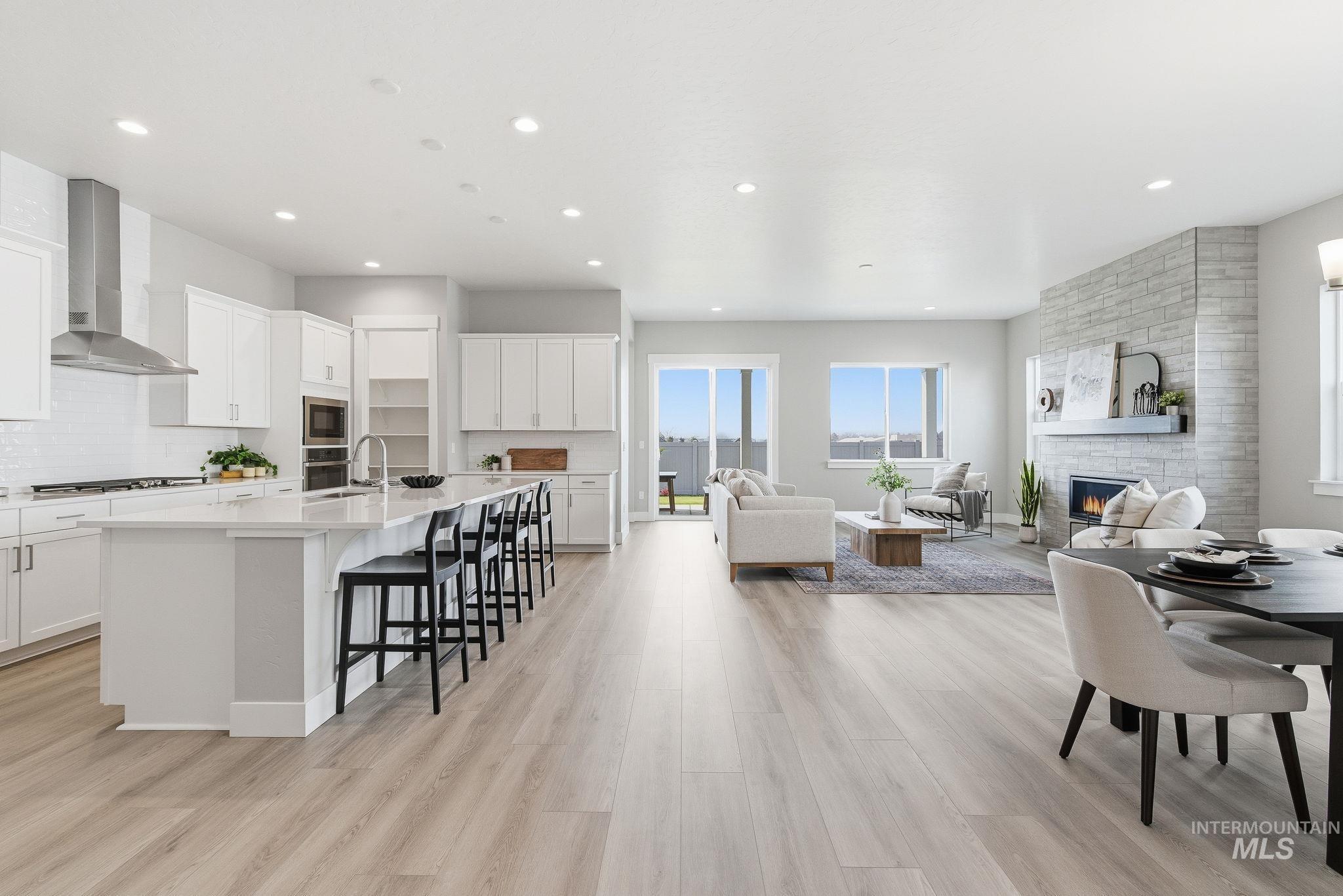 2195 N Mountain Vista Ave, Star, Idaho 83669, 3 Bedrooms, 3.5 Bathrooms, Residential For Sale, Price $739,990, 98968021