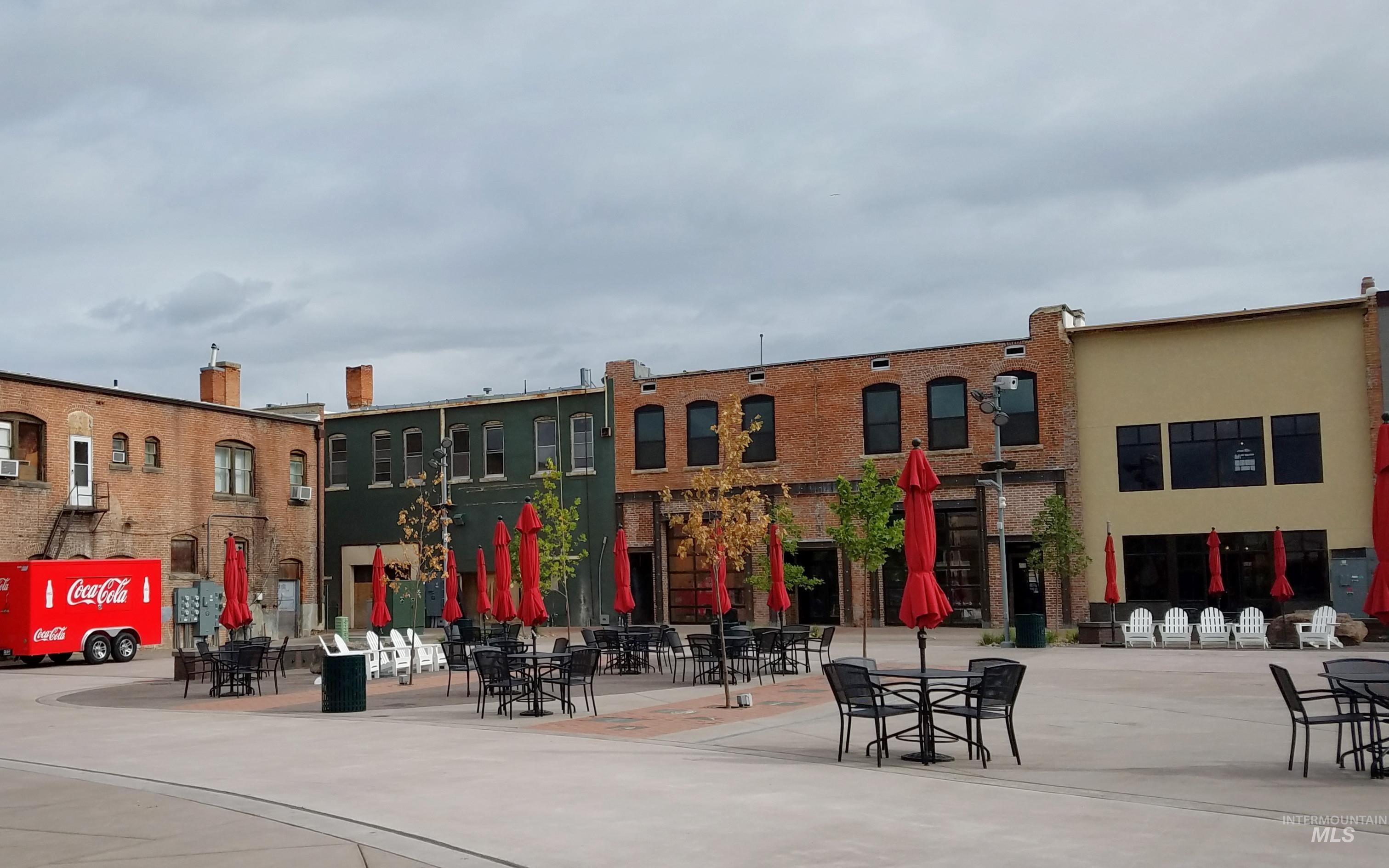 View of home's community