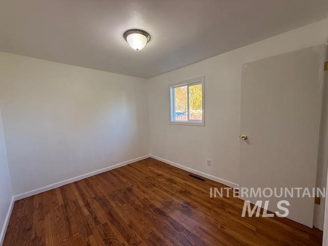 833 13th Street, Clarkston, Washington 99403, 4 Bedrooms, 2 Bathrooms, Residential For Sale, Price $279,500, 98968025