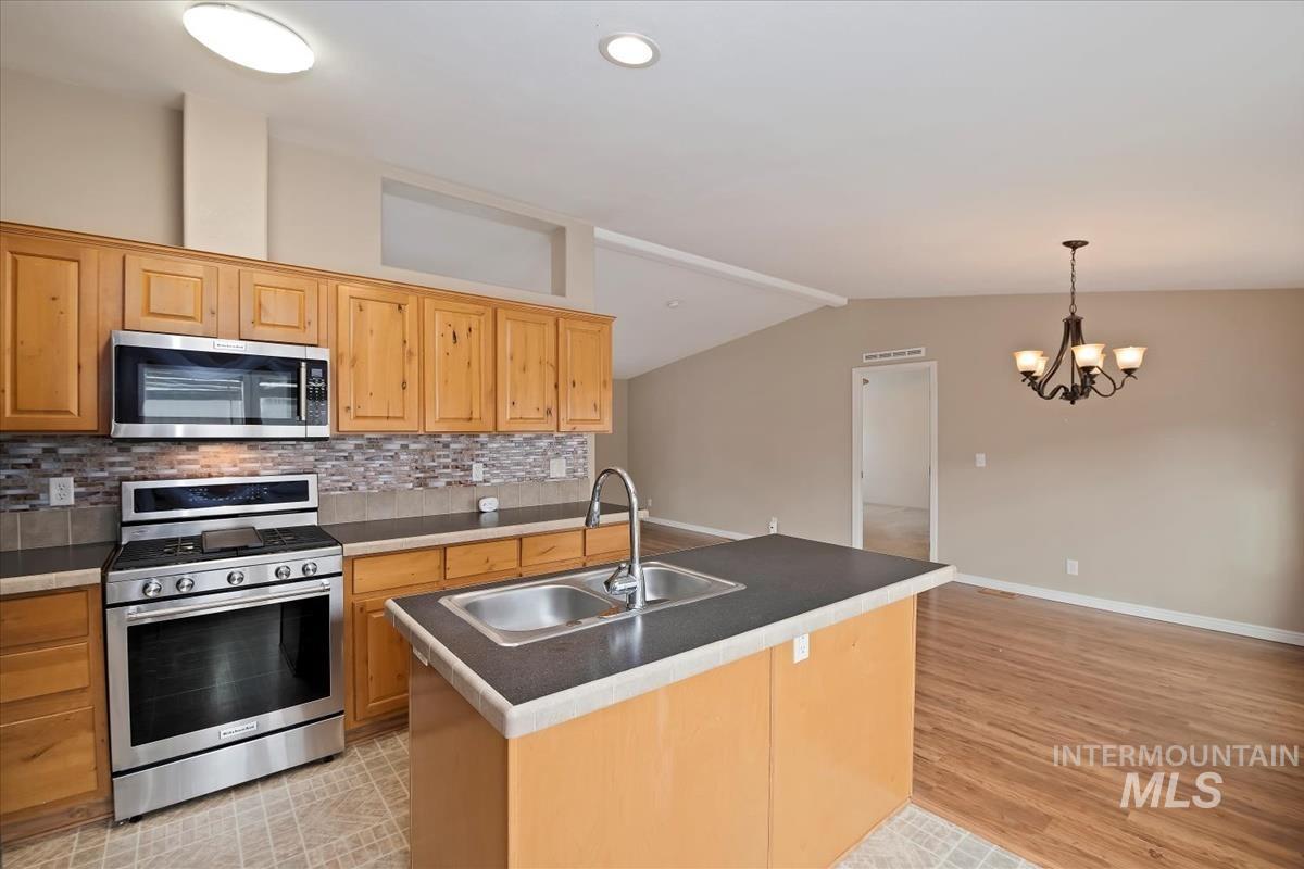 700 E Fairview Ave, Meridian, Idaho 83642-3308, 3 Bedrooms, 2 Bathrooms, Residential For Sale, Price $130,000, 98968035