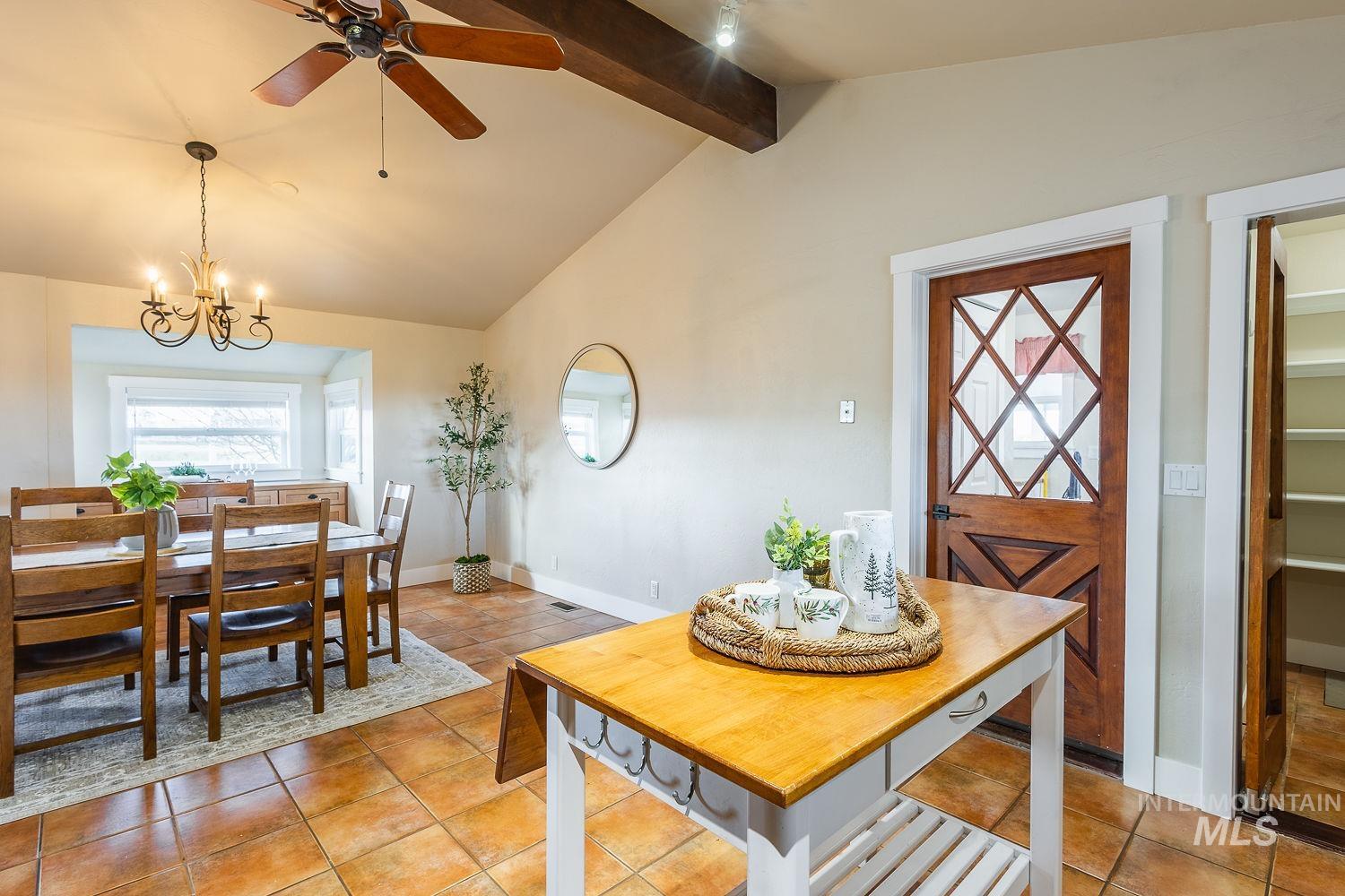 988 W King Rd., Kuna, Idaho 83634, 4 Bedrooms, 3.5 Bathrooms, Residential For Sale, Price $999,000, 98968036