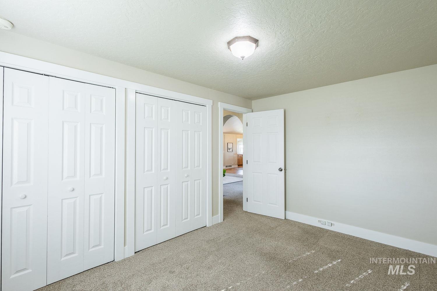 988 W King Rd., Kuna, Idaho 83634, 4 Bedrooms, 3.5 Bathrooms, Residential For Sale, Price $999,000, 98968036