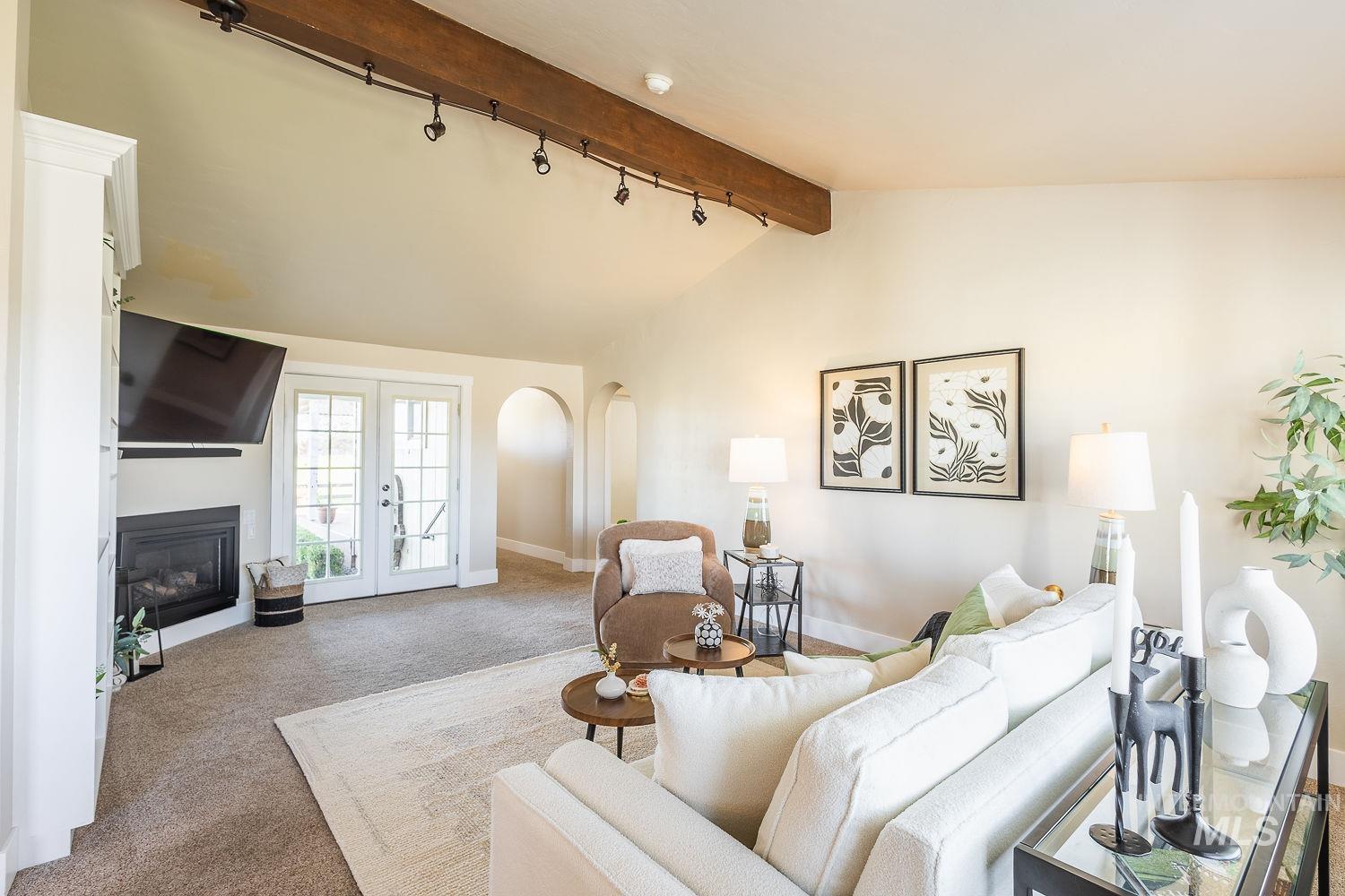 988 W King Rd., Kuna, Idaho 83634, 4 Bedrooms, 3.5 Bathrooms, Residential For Sale, Price $999,000, 98968036